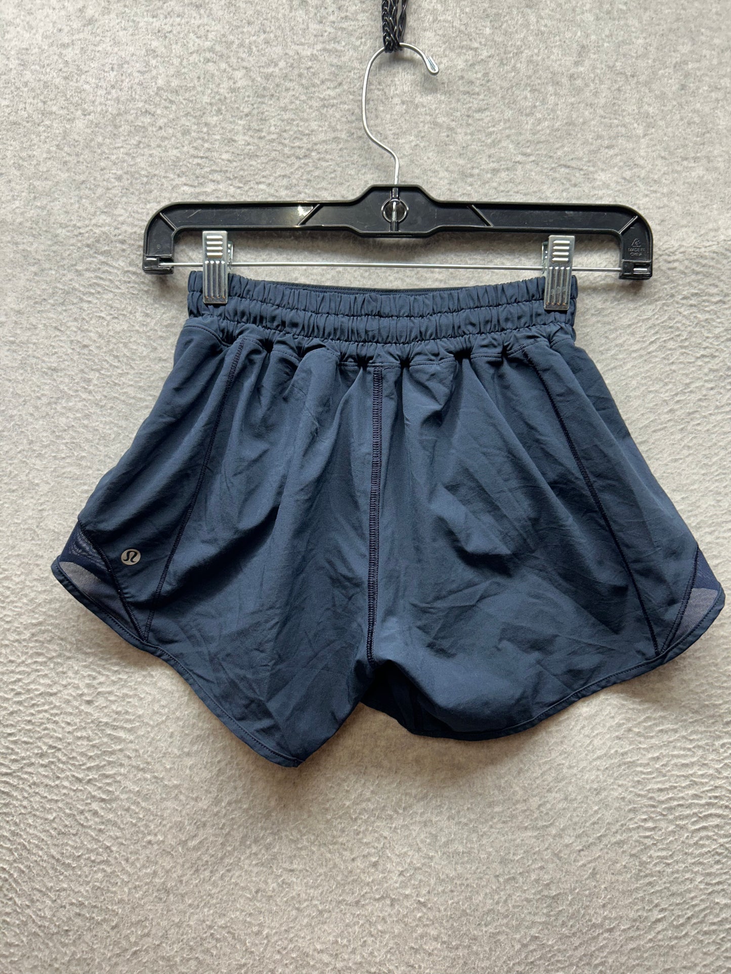 Lululemon Hotty Hot Short II 4" Size 2 True Navy