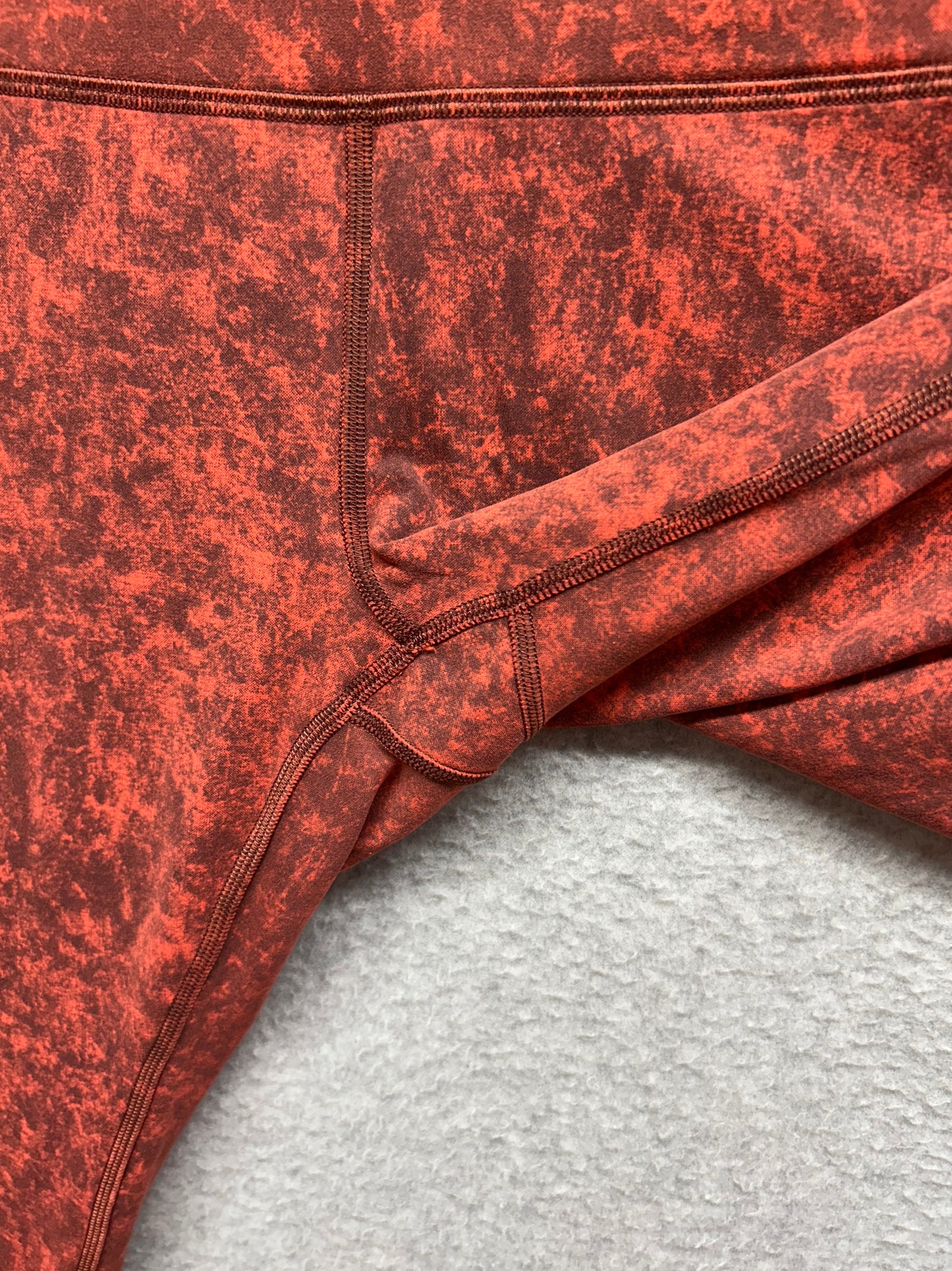 Lululemon Wunder Train High-Rise Tight 28" Size 8 Denim Wash Print Autumn Red Black