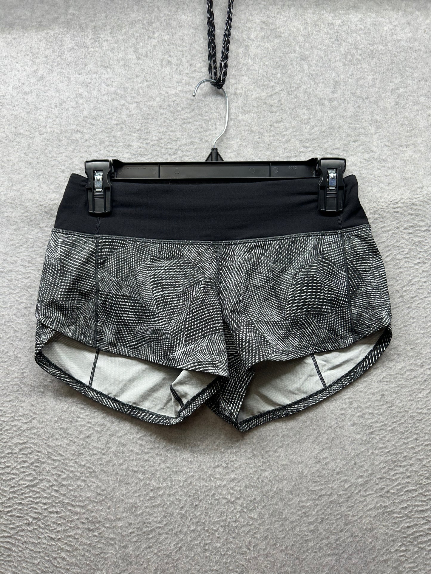 Lululemon Speed Up Short 2.5" Size 2 Velocity Mesh Island Mist Black