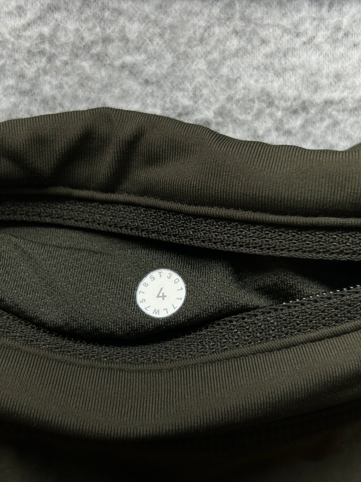 Lululemon Speed Short 2.5" Size 4 Dark Olive