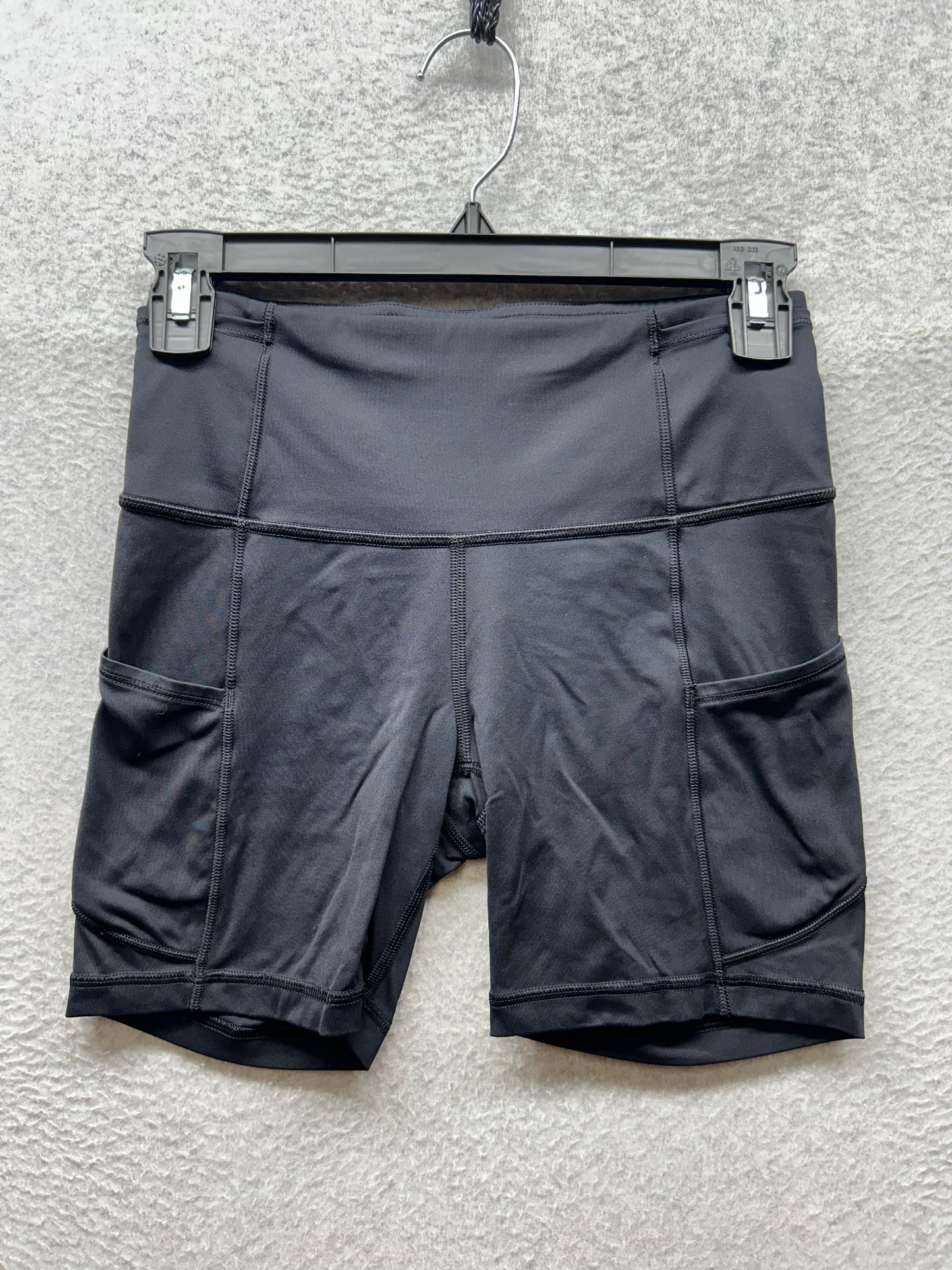 Lululemon Fast And Free Short 6" Size 4 Black