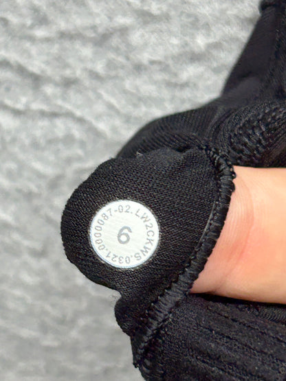 Lululemon Strong Lines Bra Size 6 Black