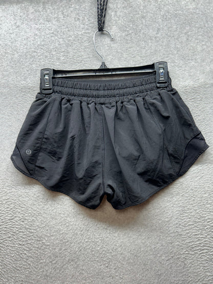 Lululemon Hotty Hot Short II 2.5" Size 6 Black