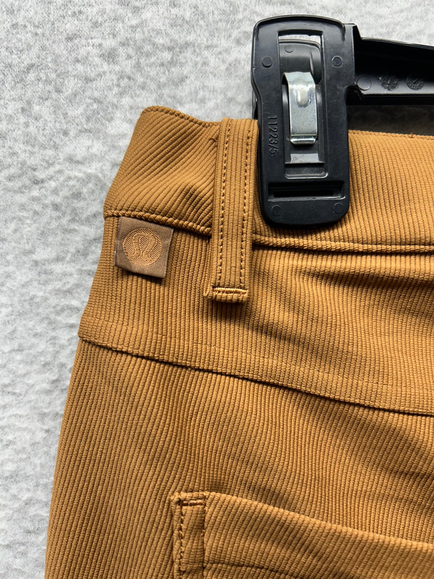 Lululemon ABC Slim-Fit Pant Mens Size 31x31 Corduroy Copper Brown