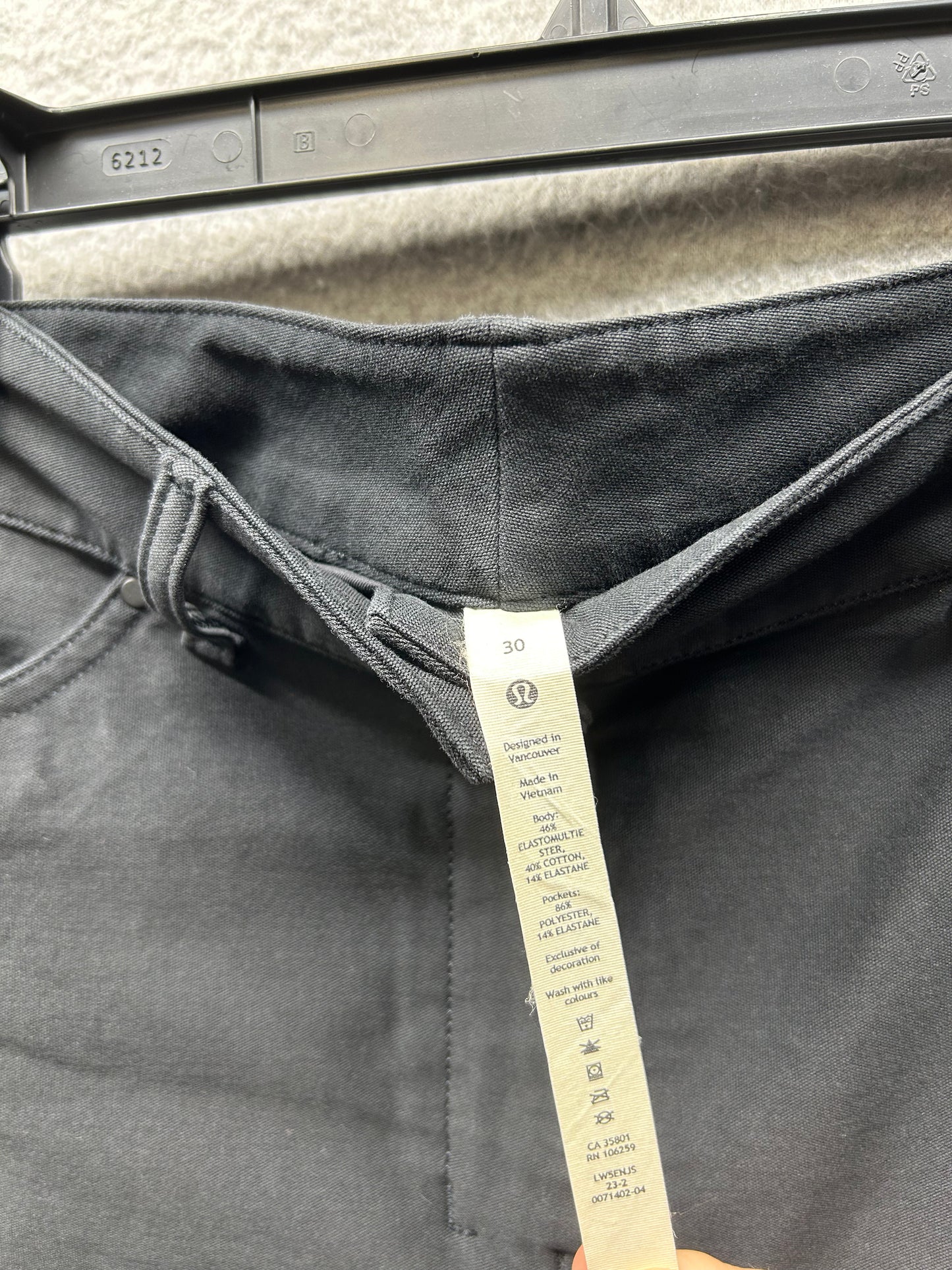Lululemon City Sleek 5 Pocket Wide-Leg High-Rise Pant Light Utilitech Womens 30x29.5 Black