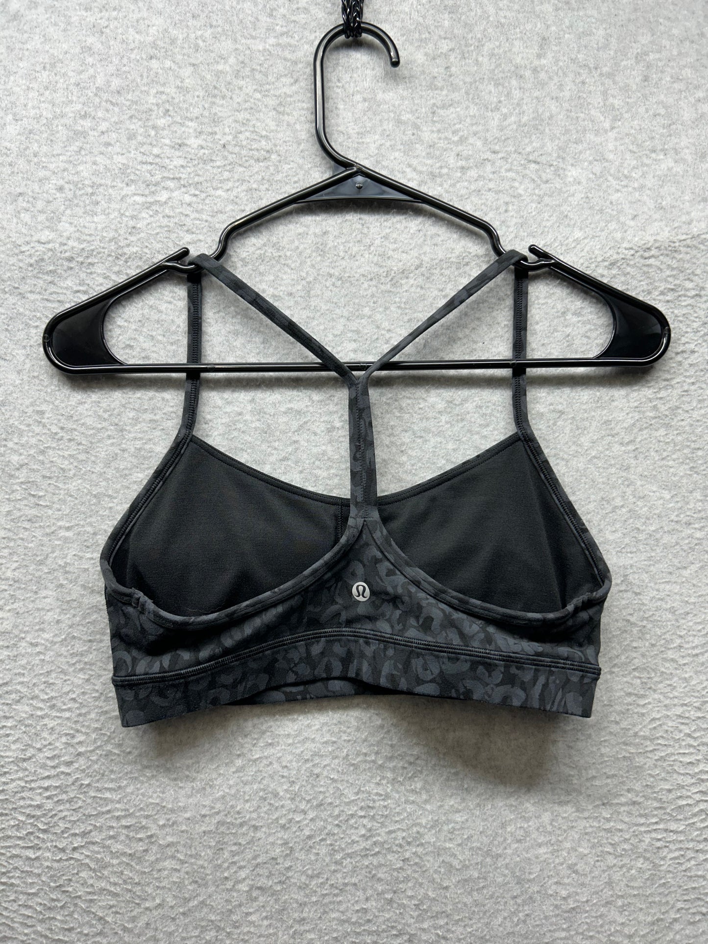 Lululemon Flow Y Nulu Bra Light Support Size 8 Intertwined Camo Deep Coal Multi