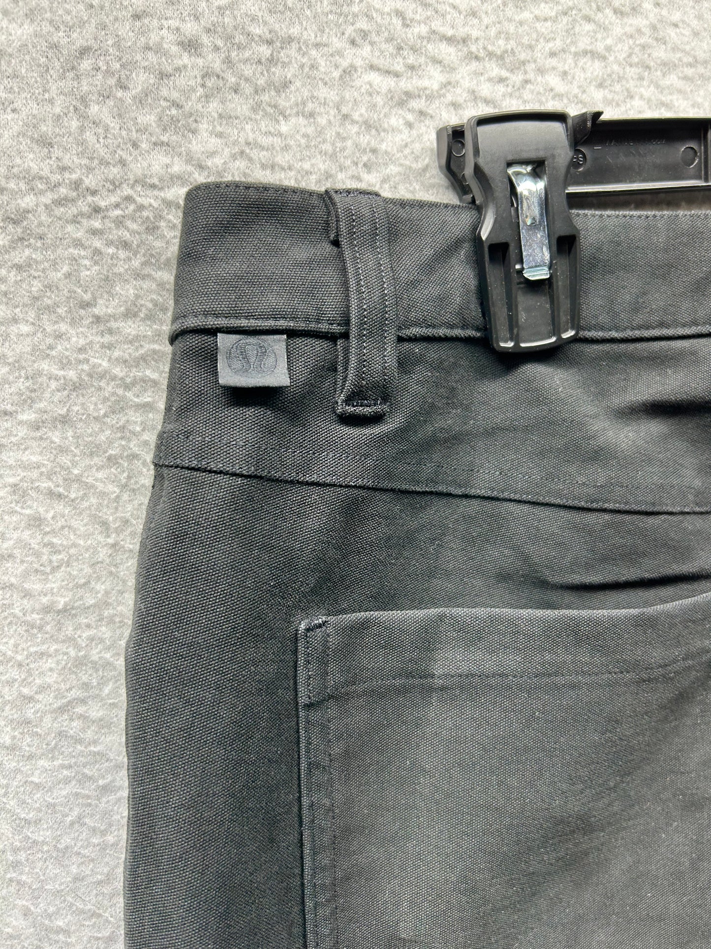 Lululemon ABC Pant Slim Utilitech Mens Size 34x30 Black