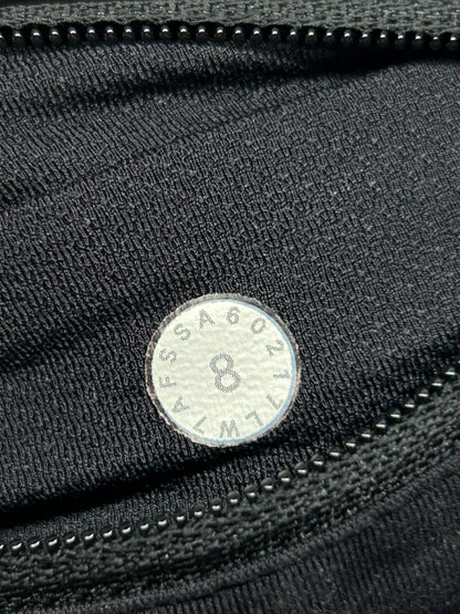 Lululemon Speed Short 2.5" Size 8 Fractal Alpine White Black