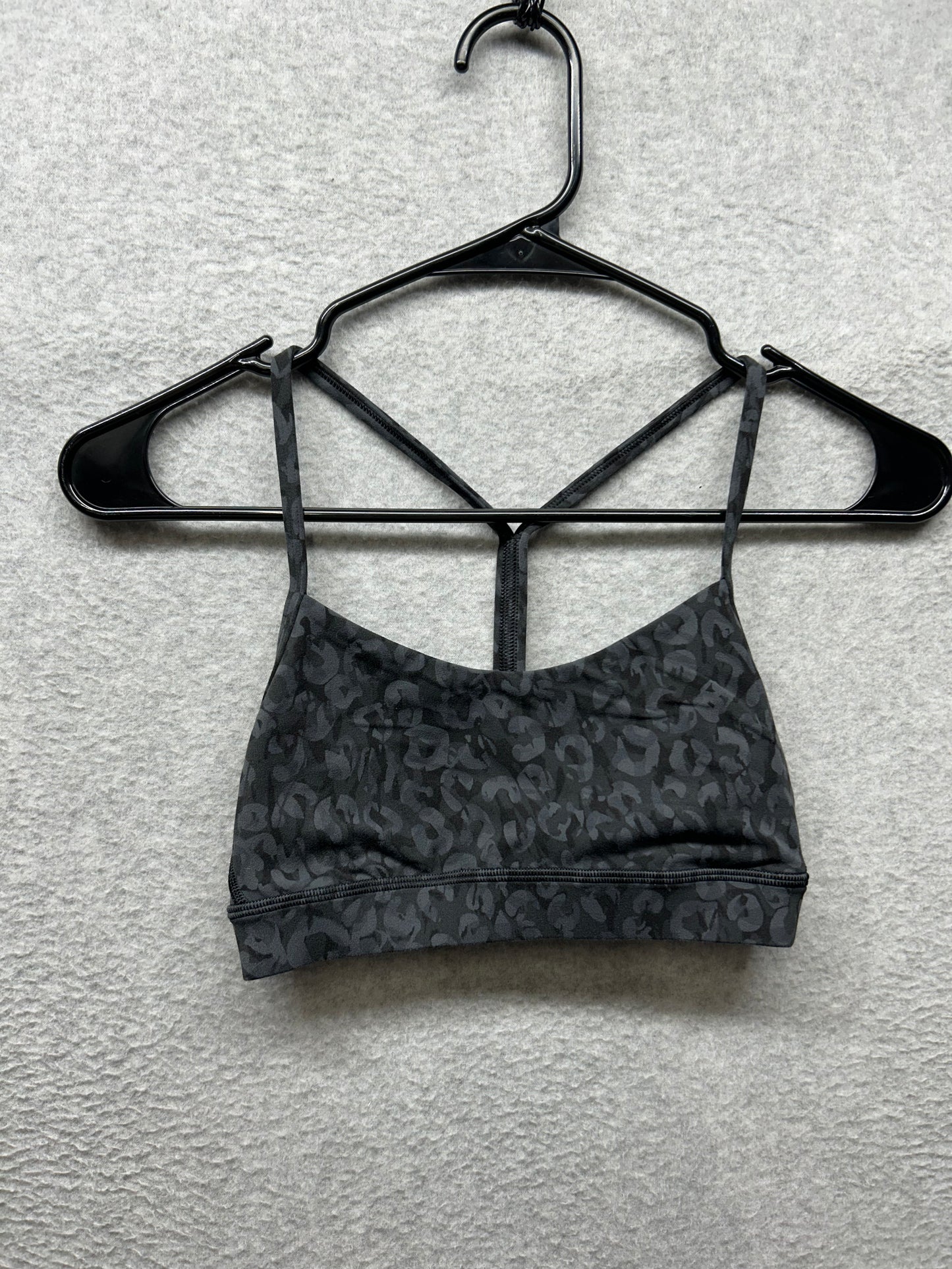 Lululemon Flow Y Nulu Bra Light Support A/B Cups Size 2 Intertwined Camo Deep Coal Multi
