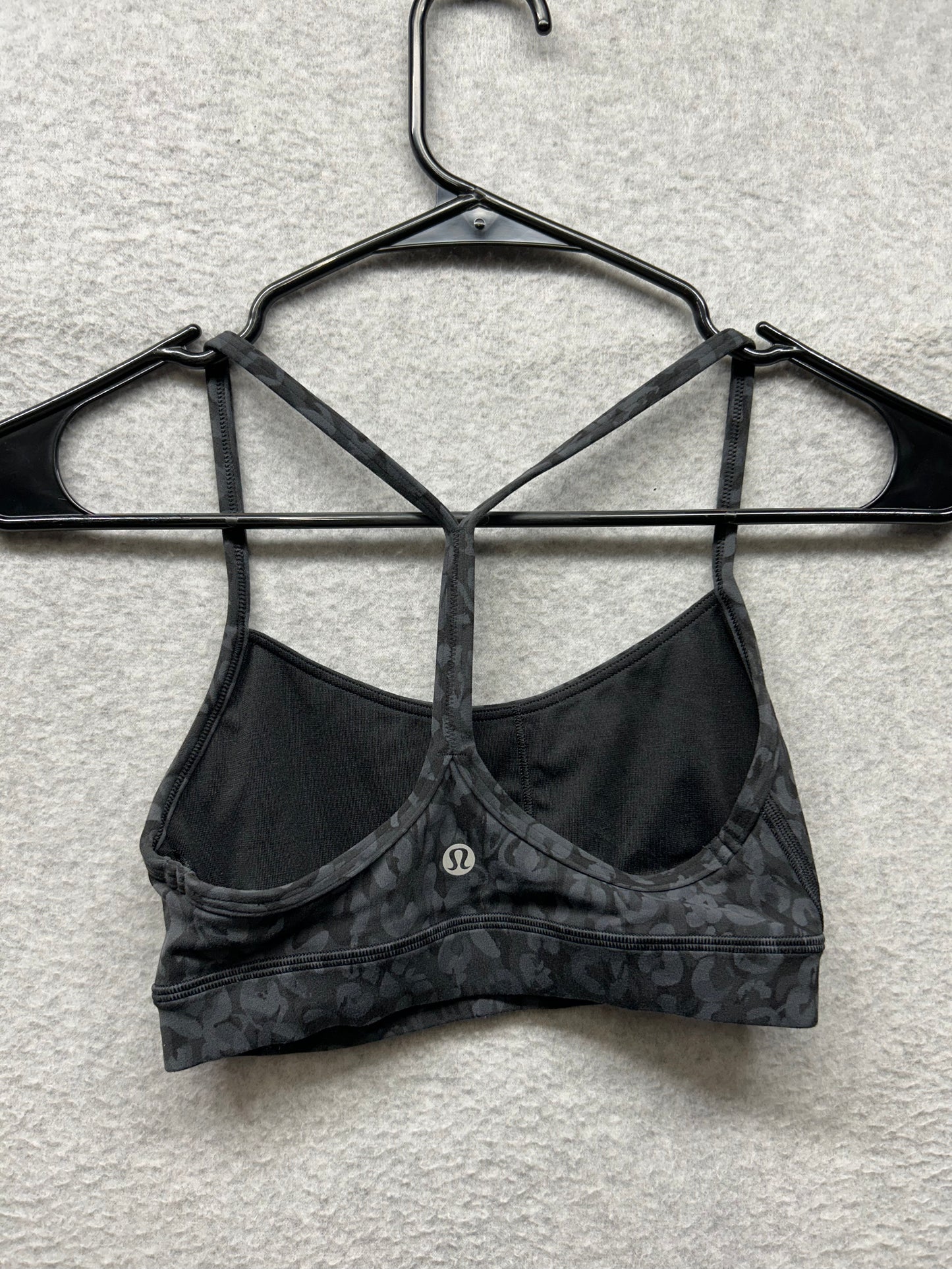Lululemon Flow Y Nulu Bra Light Support A/B Cups Size 2 Intertwined Camo Deep Coal Multi