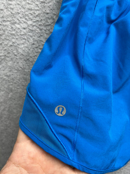 Lululemon Hotty Hot Low-Rise Lined Short 4" Size 8 Poolside