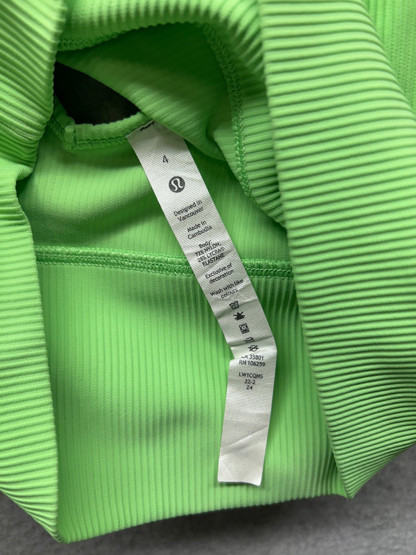 Lululemon Power Pivot Ribbed Tank Top Scream Size 4 Green Light