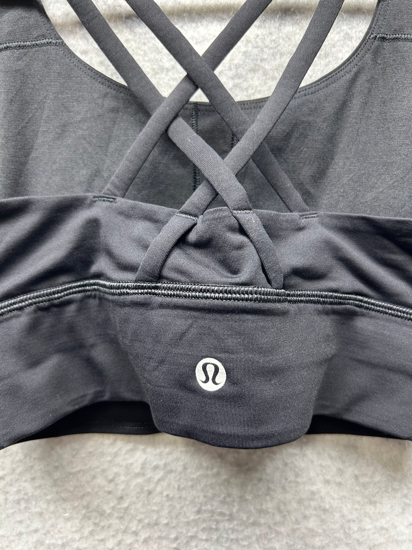 Lululemon Energy Bra Long Line Size 4 Black