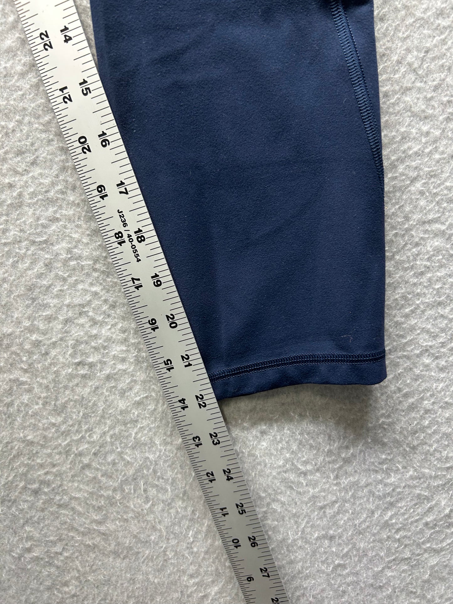Lululemon Align High Rise Crop with Pockets 22" Size 8 True Navy