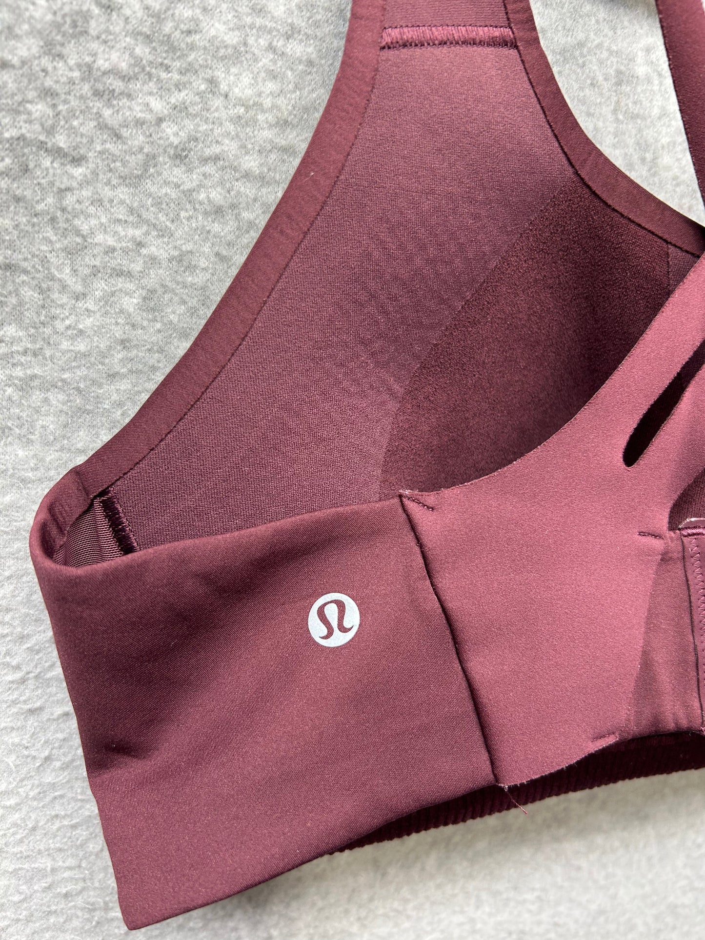 Lululemon AirSupport Bra High Support Size 36C Cassis / Red Merlot
