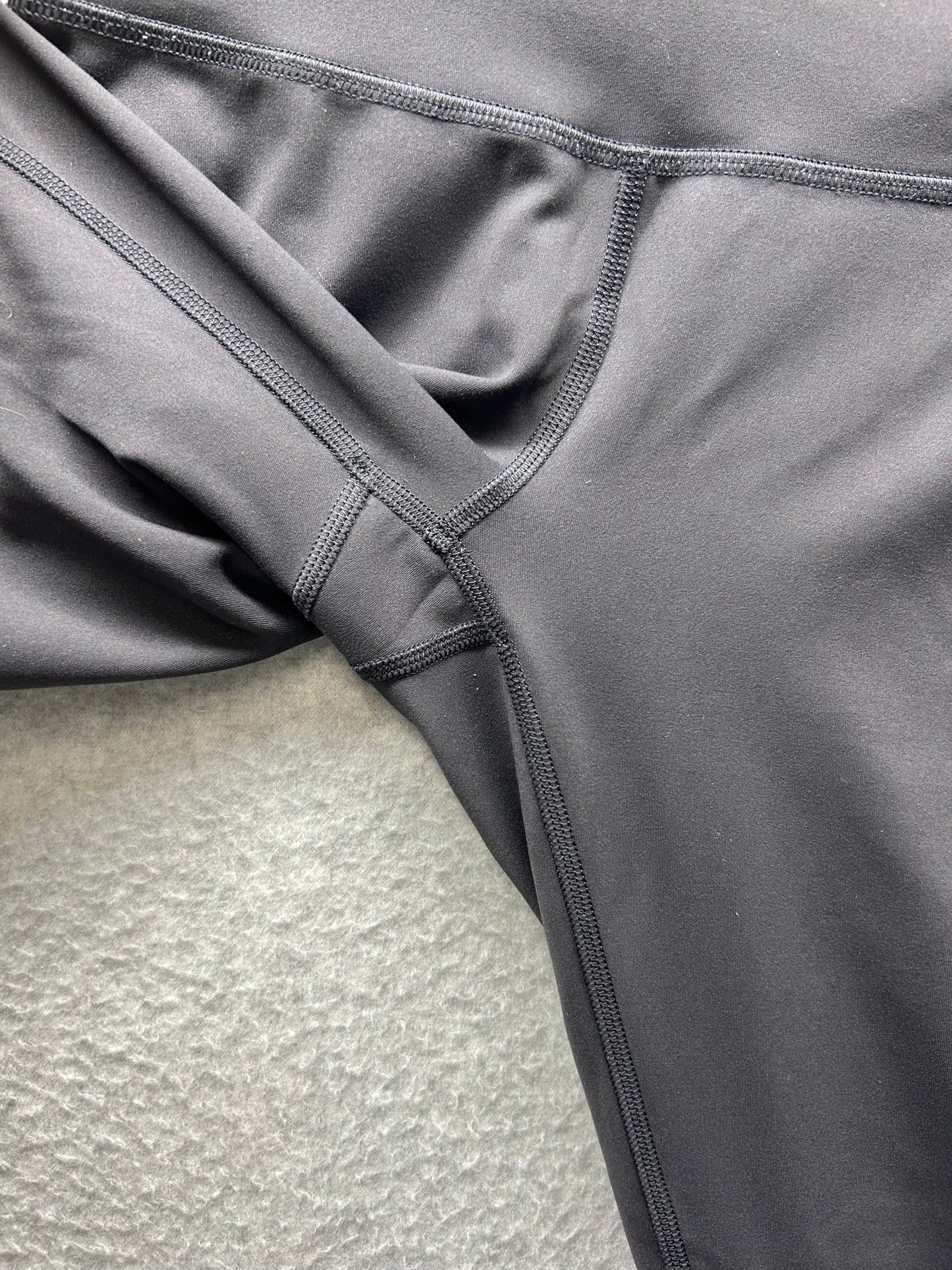 Lululemon Wunder Train High-Rise Crop 24" Size 4 Black