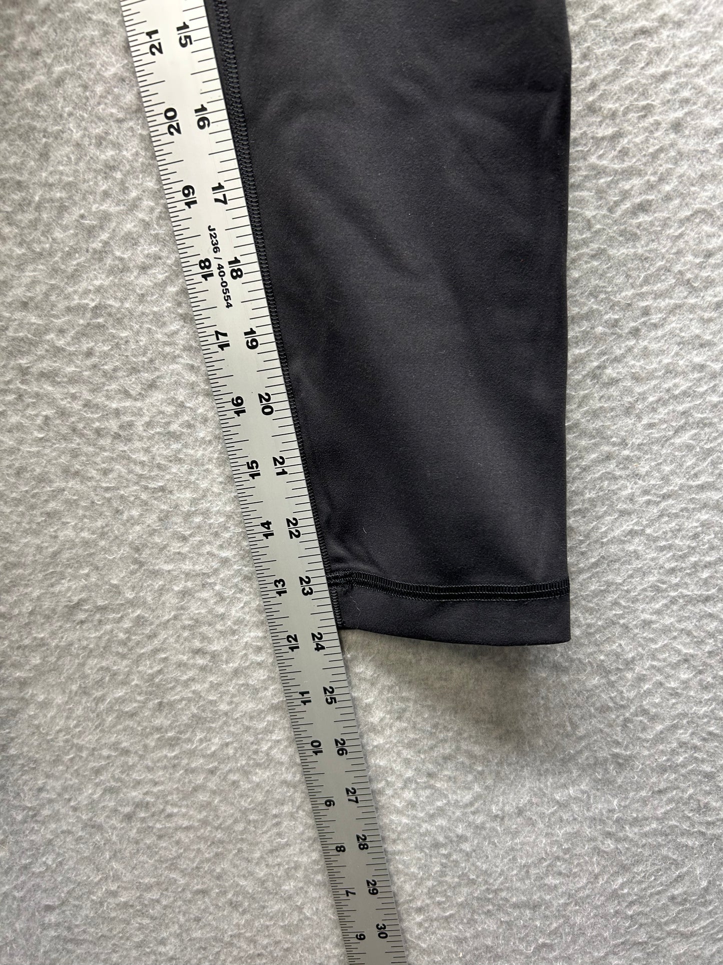 Lululemon Wunder Train High-Rise Crop 24" Size 4 Black
