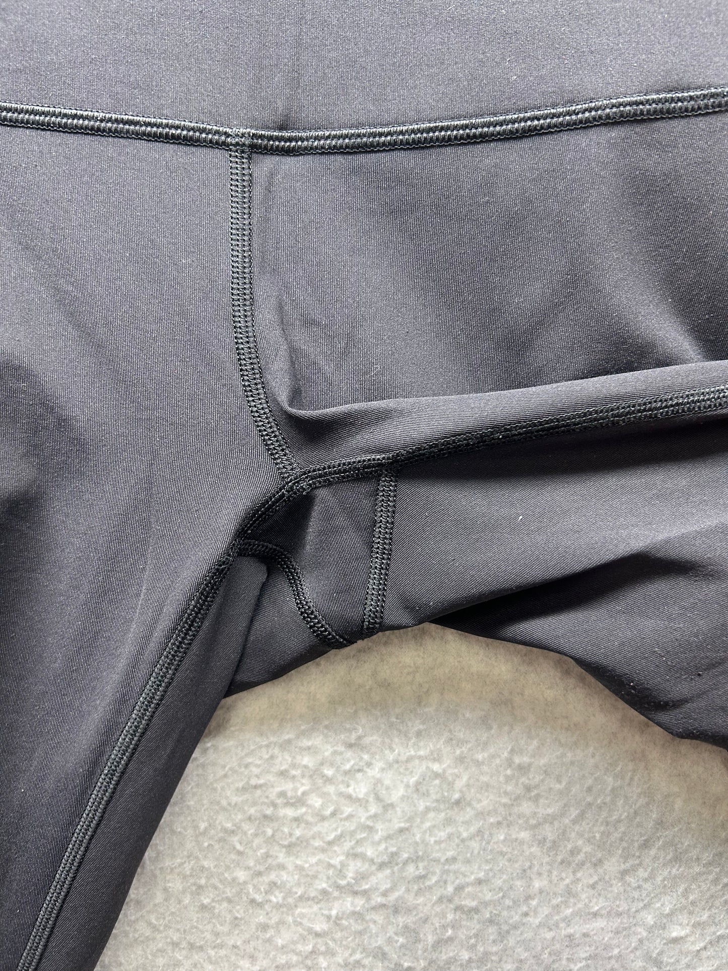 Lululemon Wunder Under Hi-Rise 7/8 Tight Full-On Luxtreme 26.5" Size 2 Black