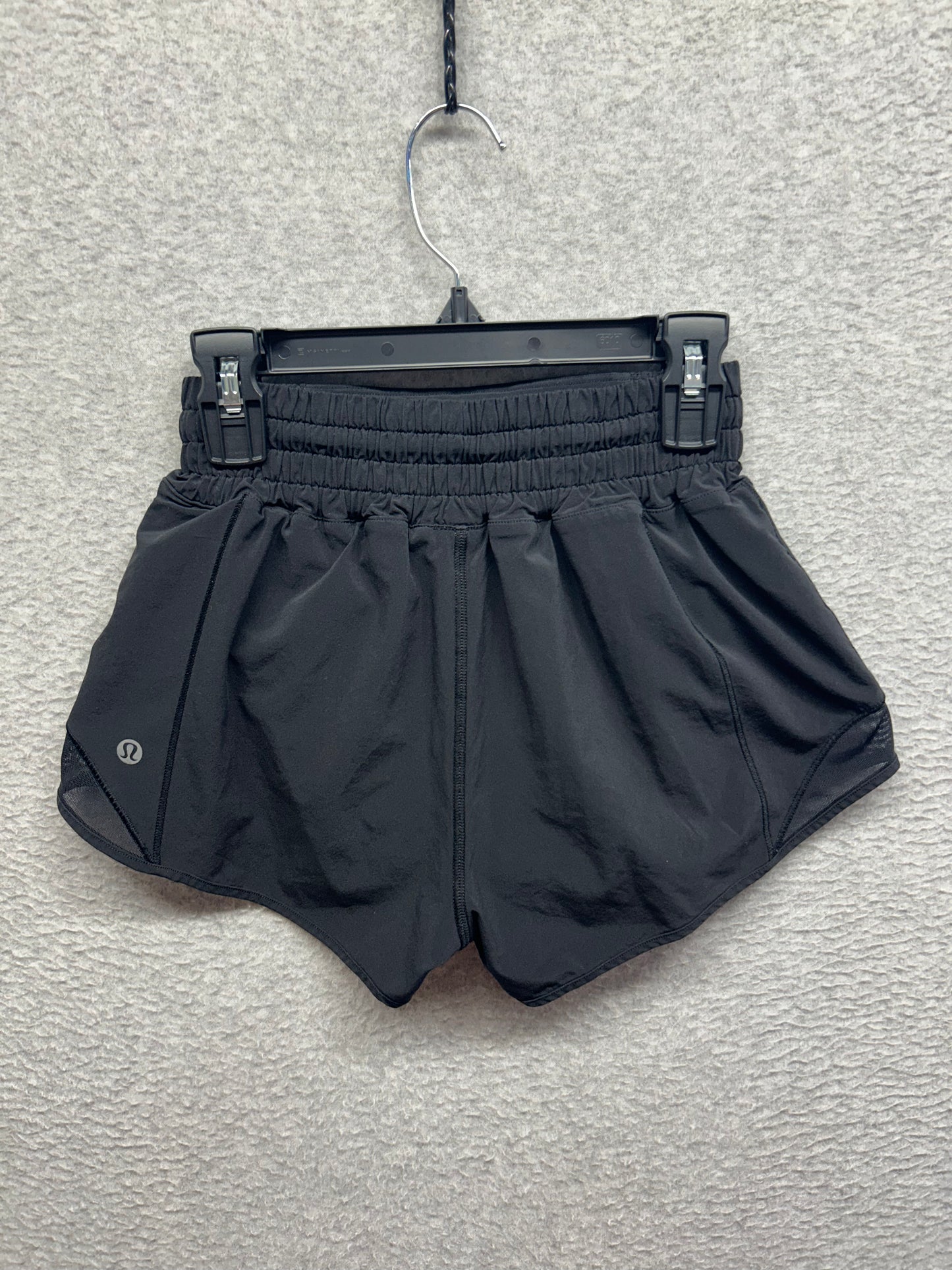 Lululemon Hotty Hot Short High-Rise 2.5" Size 0 Black