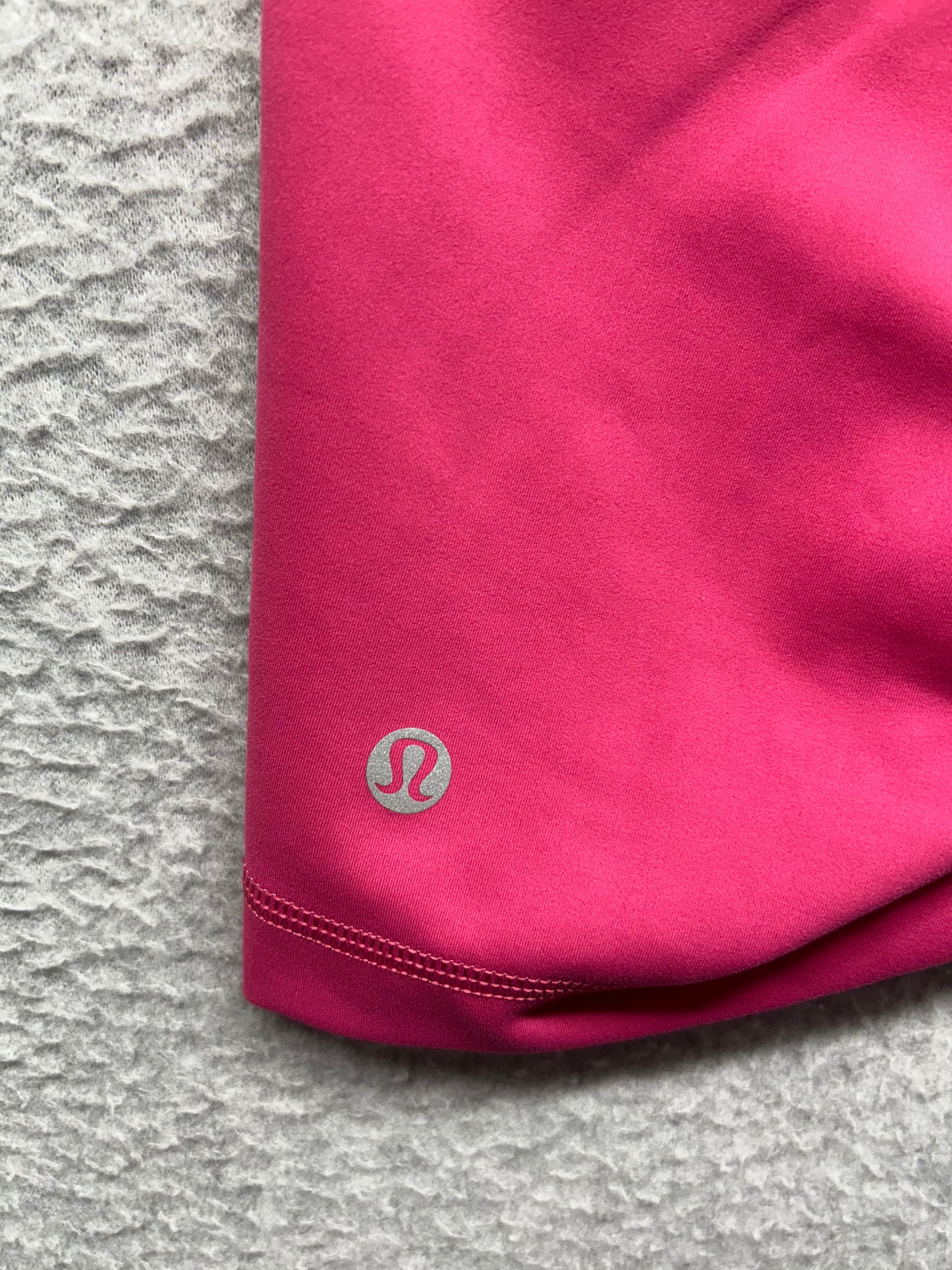 Lululemon Wunder Train High-Rise Short 4" Size 2 (Square) Raspberry Coulis