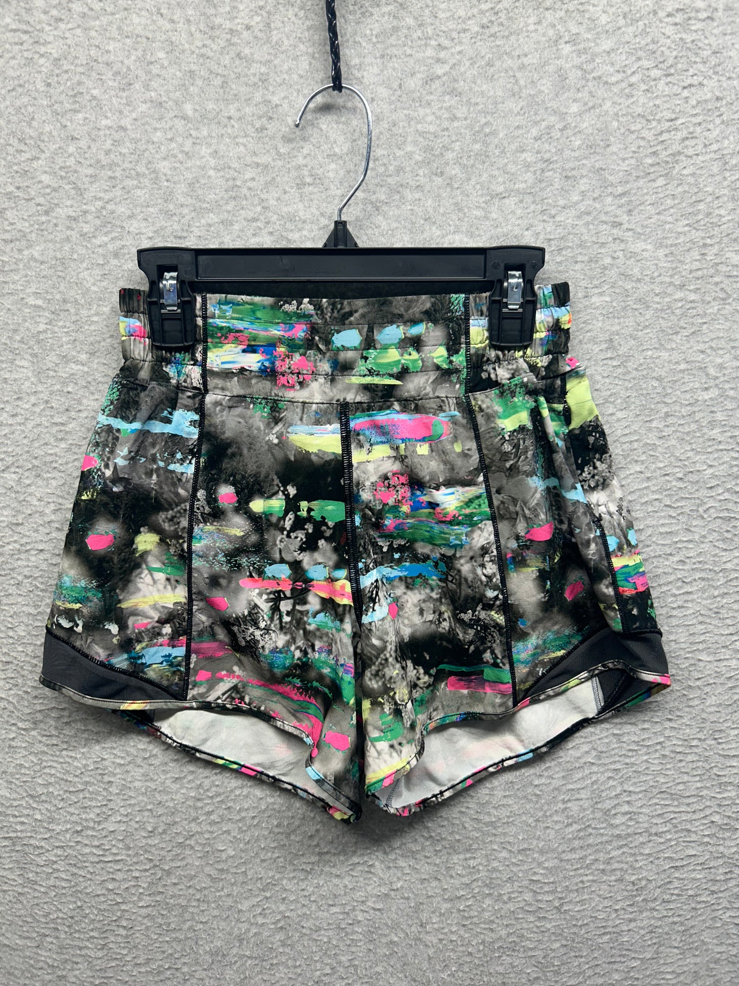 Lululemon Hotty Hot High-Rise Lined Short 4" Size 2 Paint Drift Multi