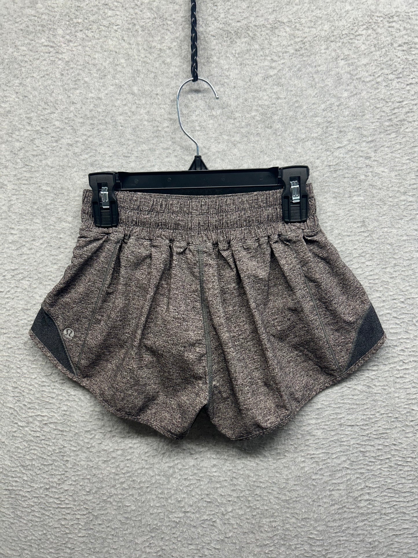 Lululemon Hotty Hot Short II 2.5" Size 2 Heather Lux Multi Black