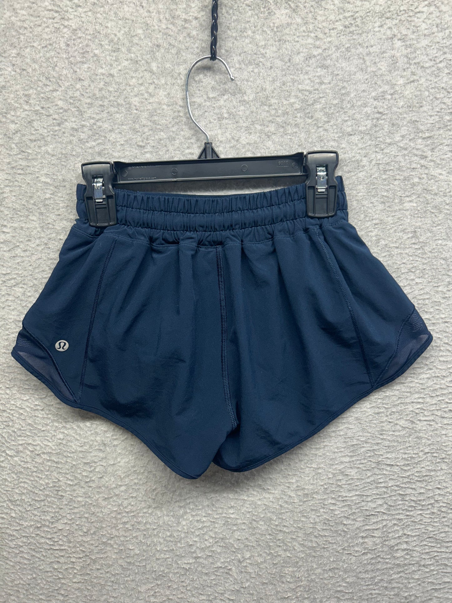Lululemon Hotty Hot Short II 2.5" Size 2 True Navy