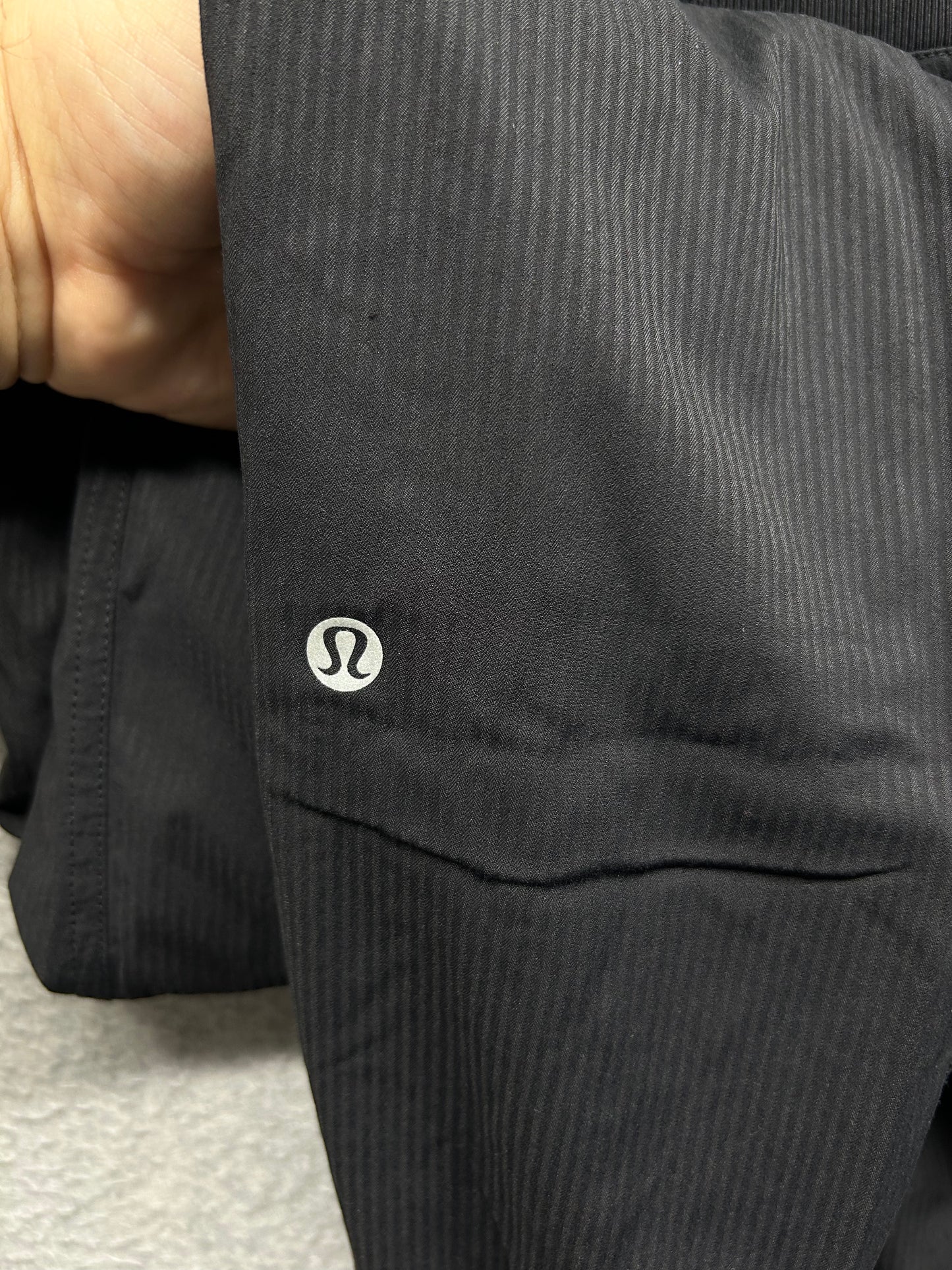 Lululemon Dance Studio Mid-Rise Jogger Size 2 (Square) Black