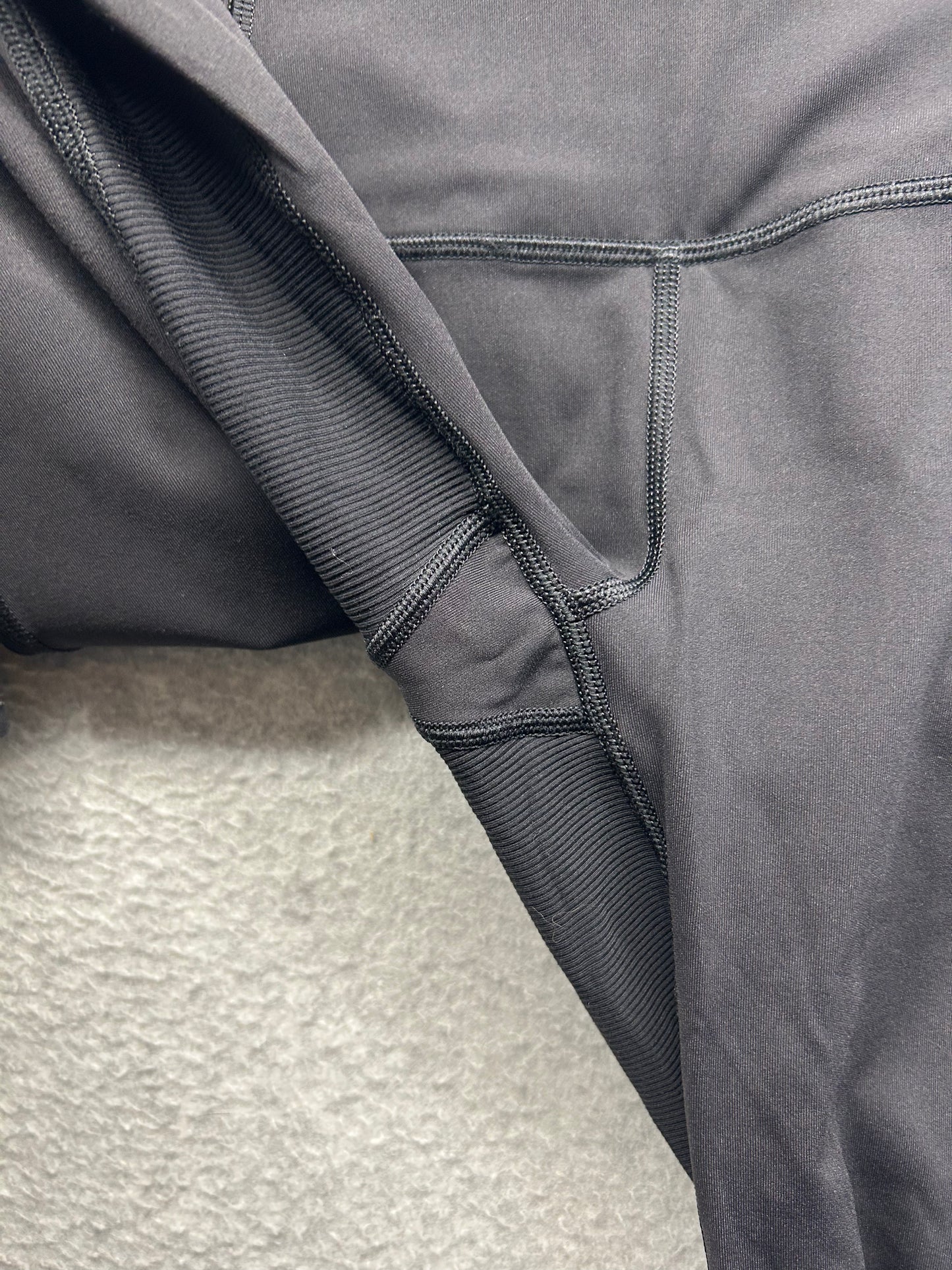 Lululemon On Your Mark Crop 23" Size 4 Black