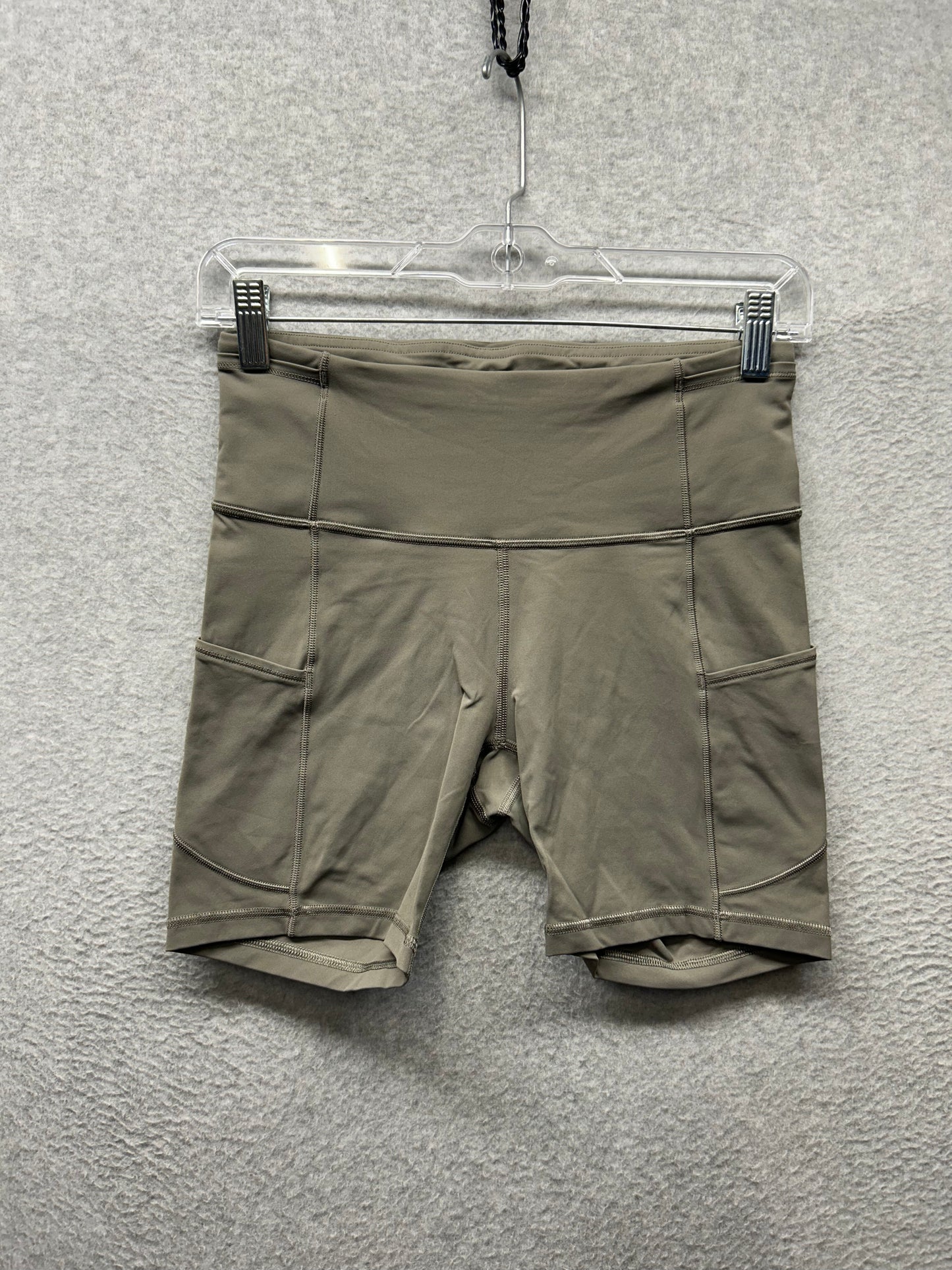 Lululemon Fast and Free Short 6" Size 6 Dark Olive