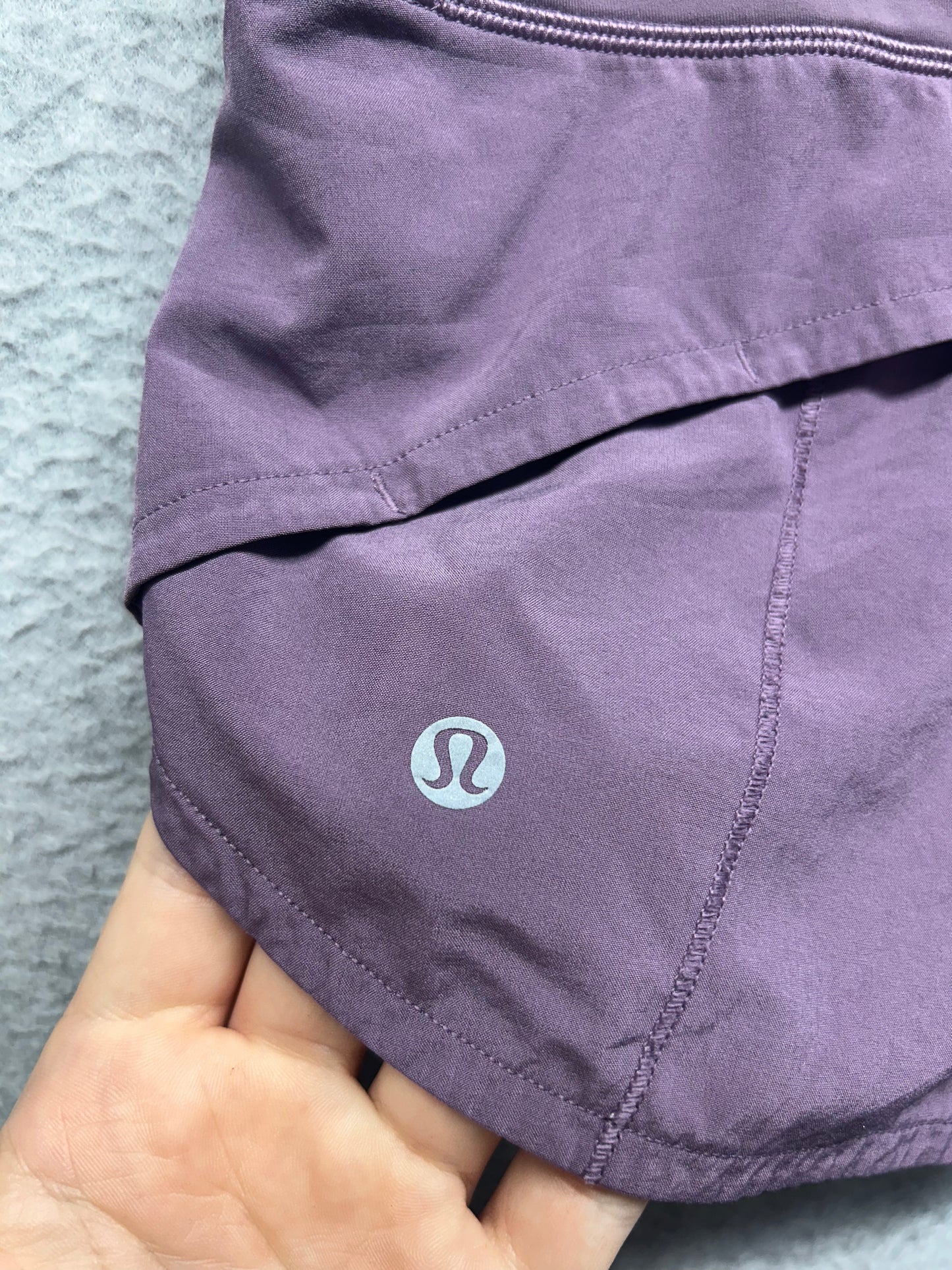 Lululemon Speed Up Short 2.5" Size 4 Smoked Mulberry