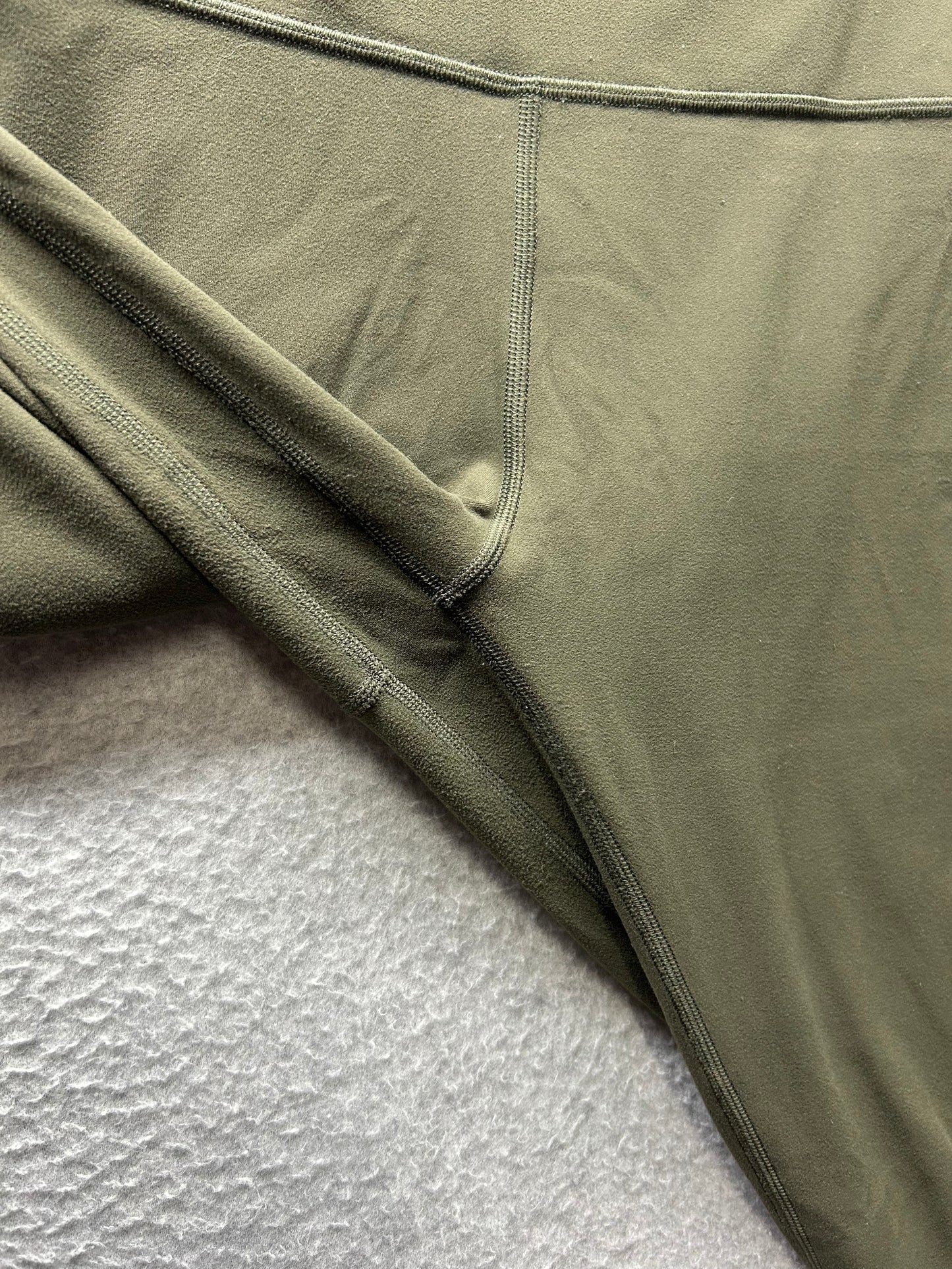 Lululemon Align Pant II 25" Size 12 Military Green