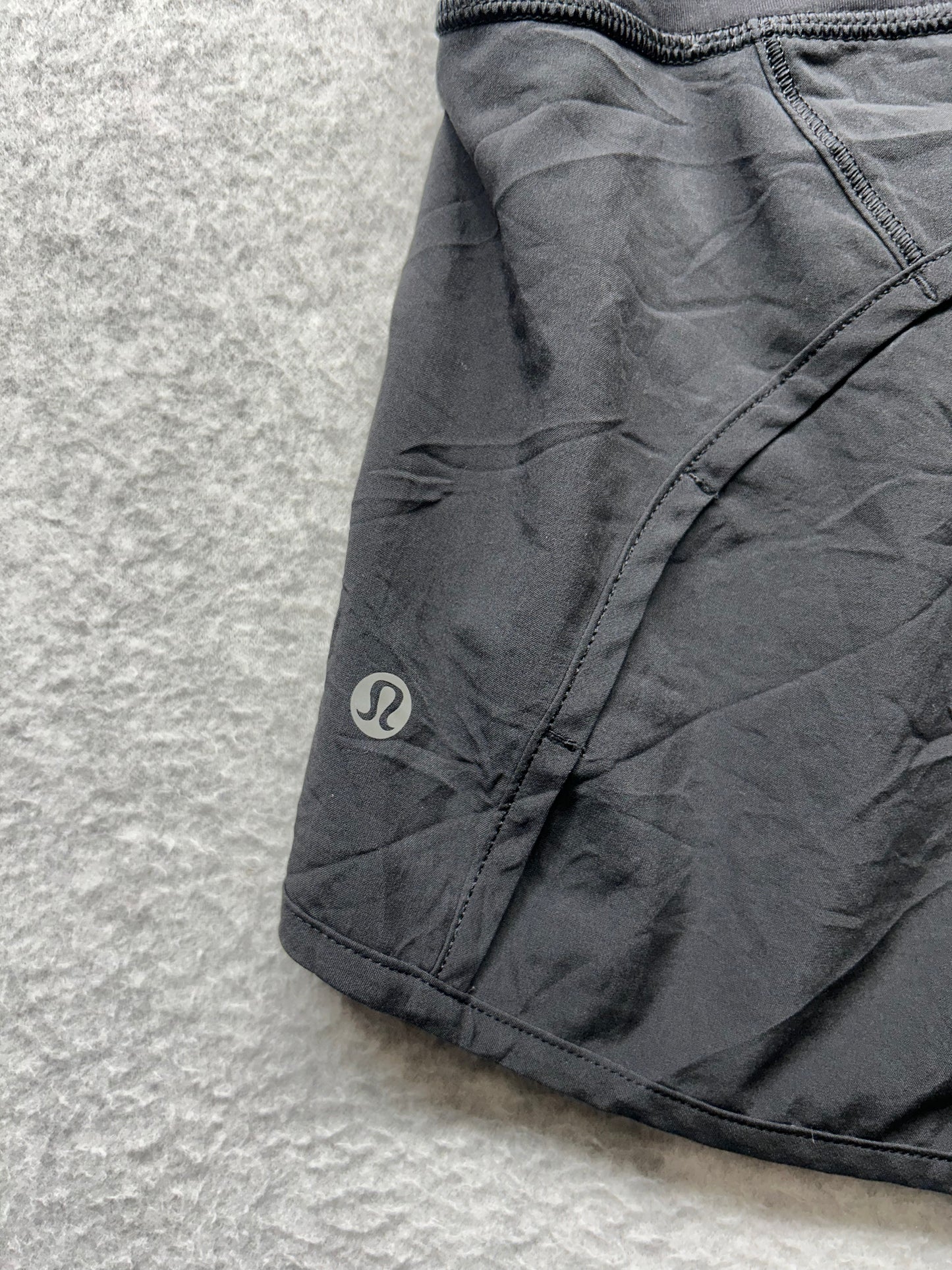 Lululemon Run Times Short 4" Size 6 Black