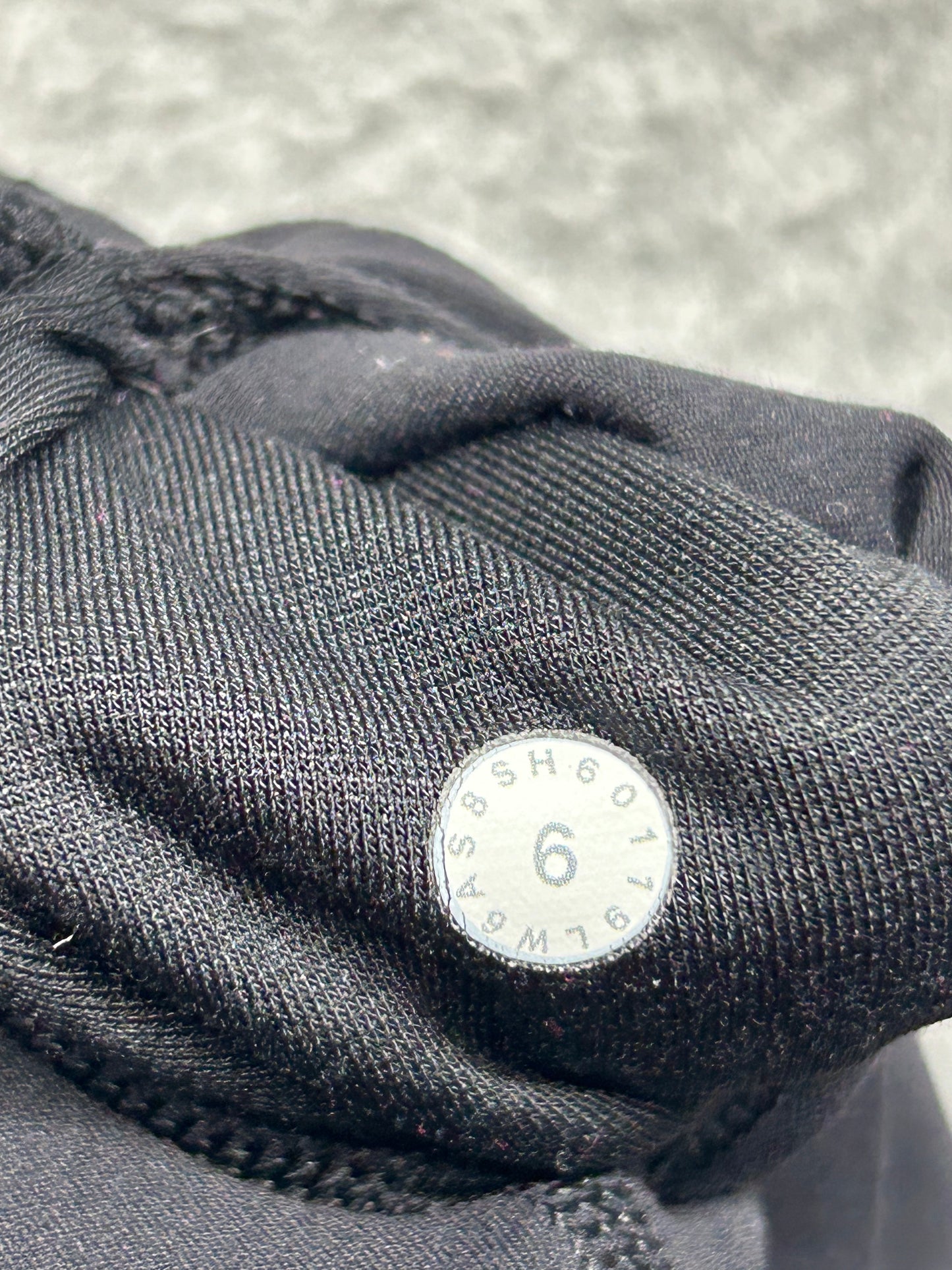 Lululemon Align Crop 21" Size 6 Black