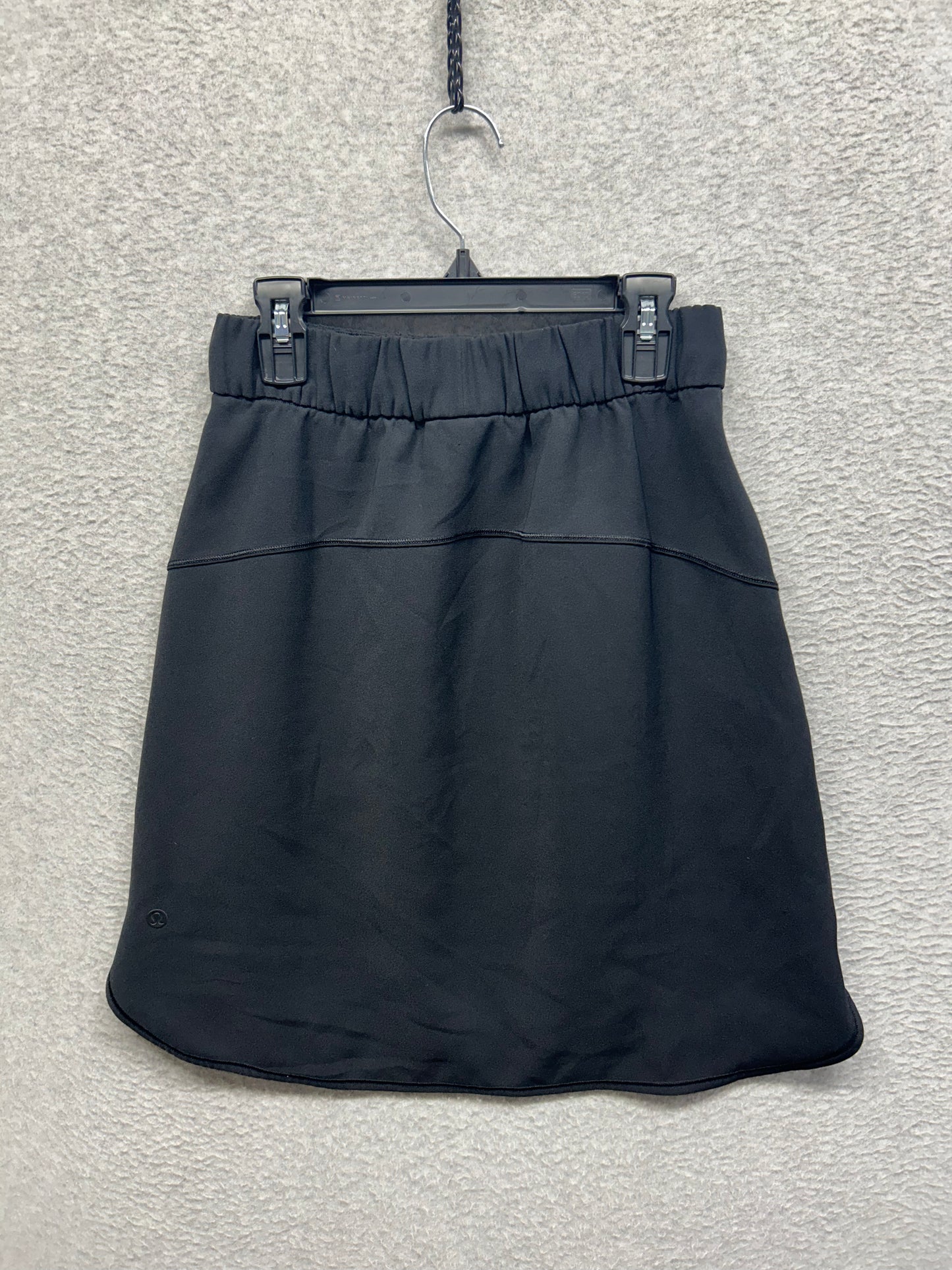 Lululemon On The Fly Skirt Woven Size 4 Black