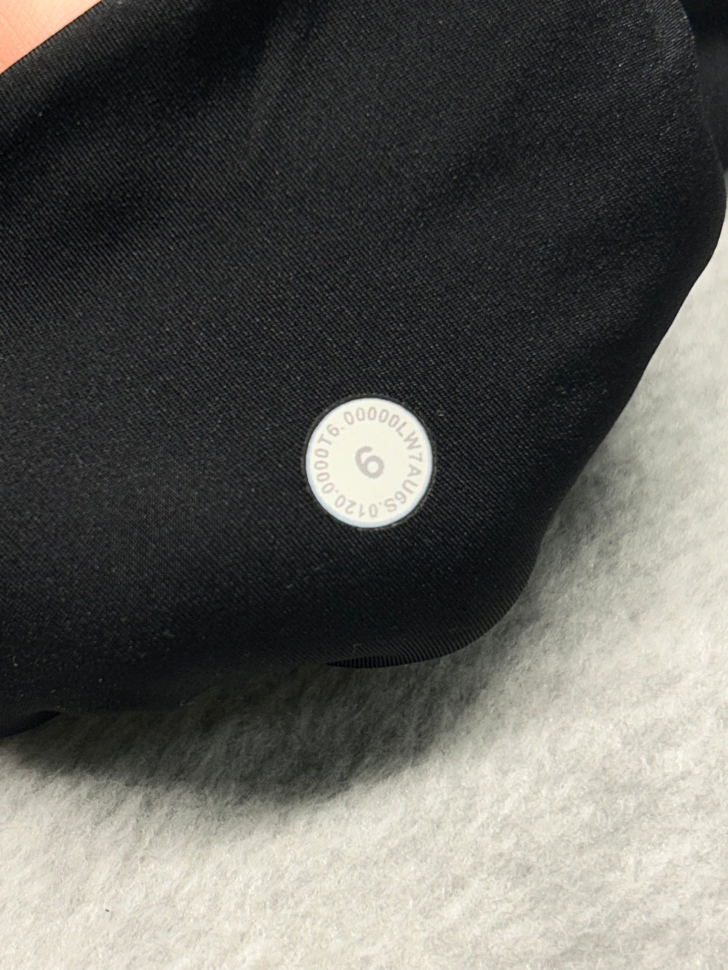 Lululemon Fast And Free Short 6" Size 6 Black