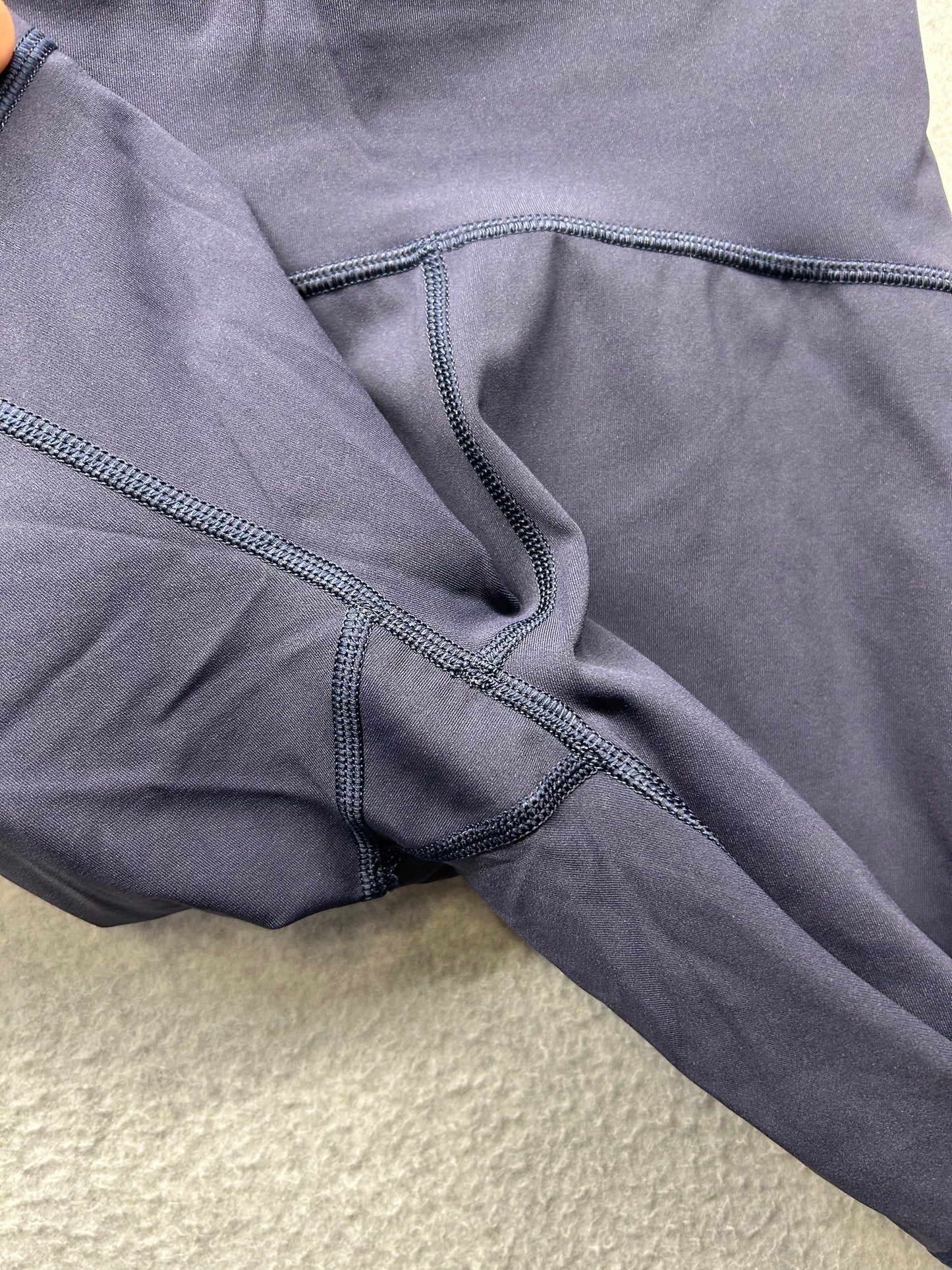 Lululemon Train Times Short 6" Size 4 Midnight Navy