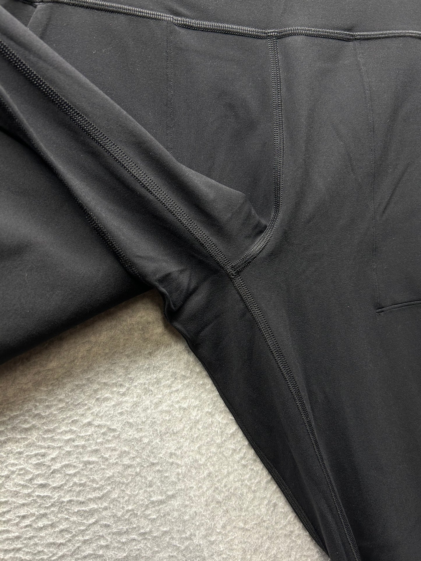 Lululemon Align Jogger 28" Size 8 Black