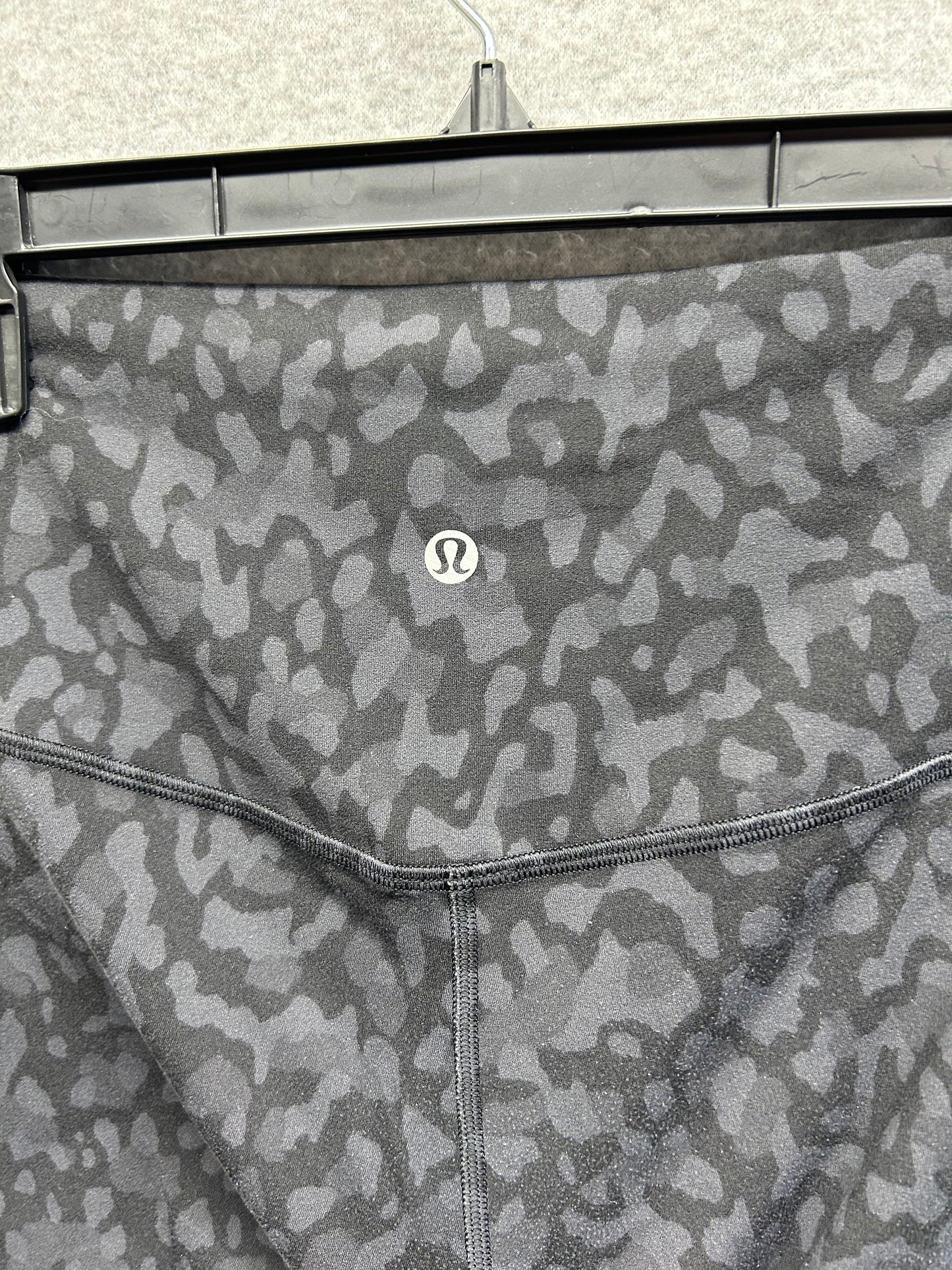 Lululemon Align Crop 21" Size 6 Formation Camo Deep Coal Multi
