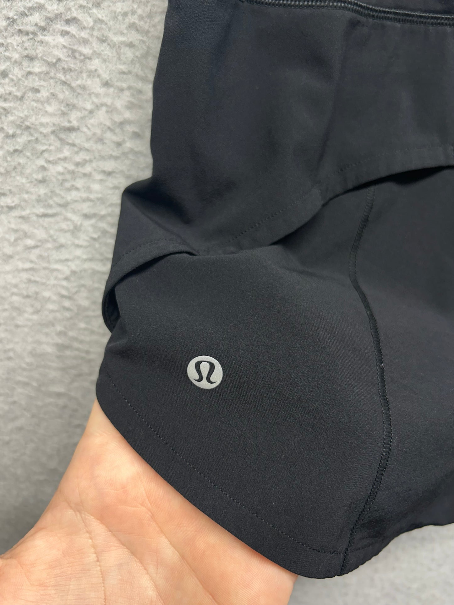 Lululemon Speed Up High-Rise Short 4" Long Size 4 Black