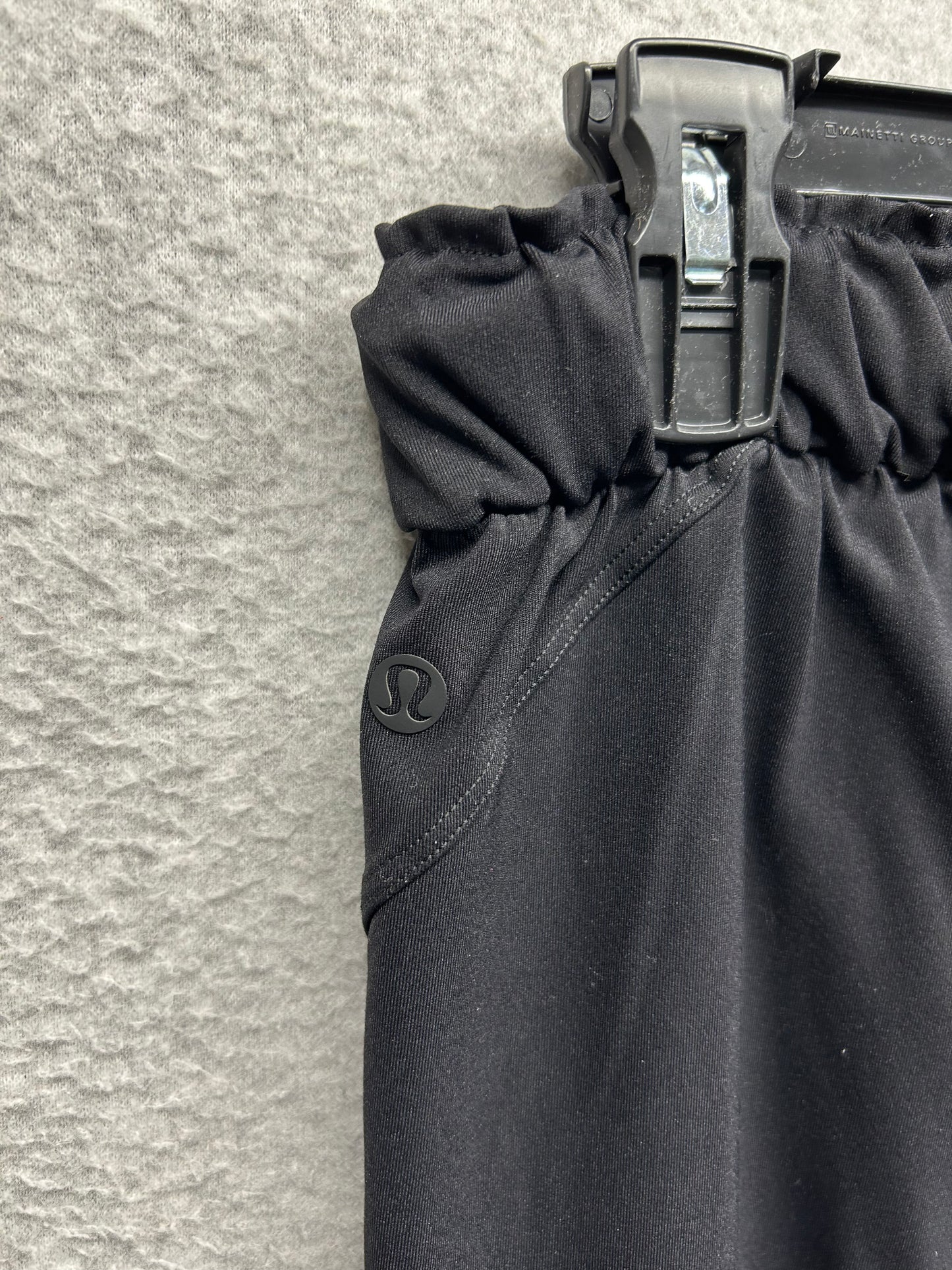 Lululemon Keep Moving Jogger Size 4 Black