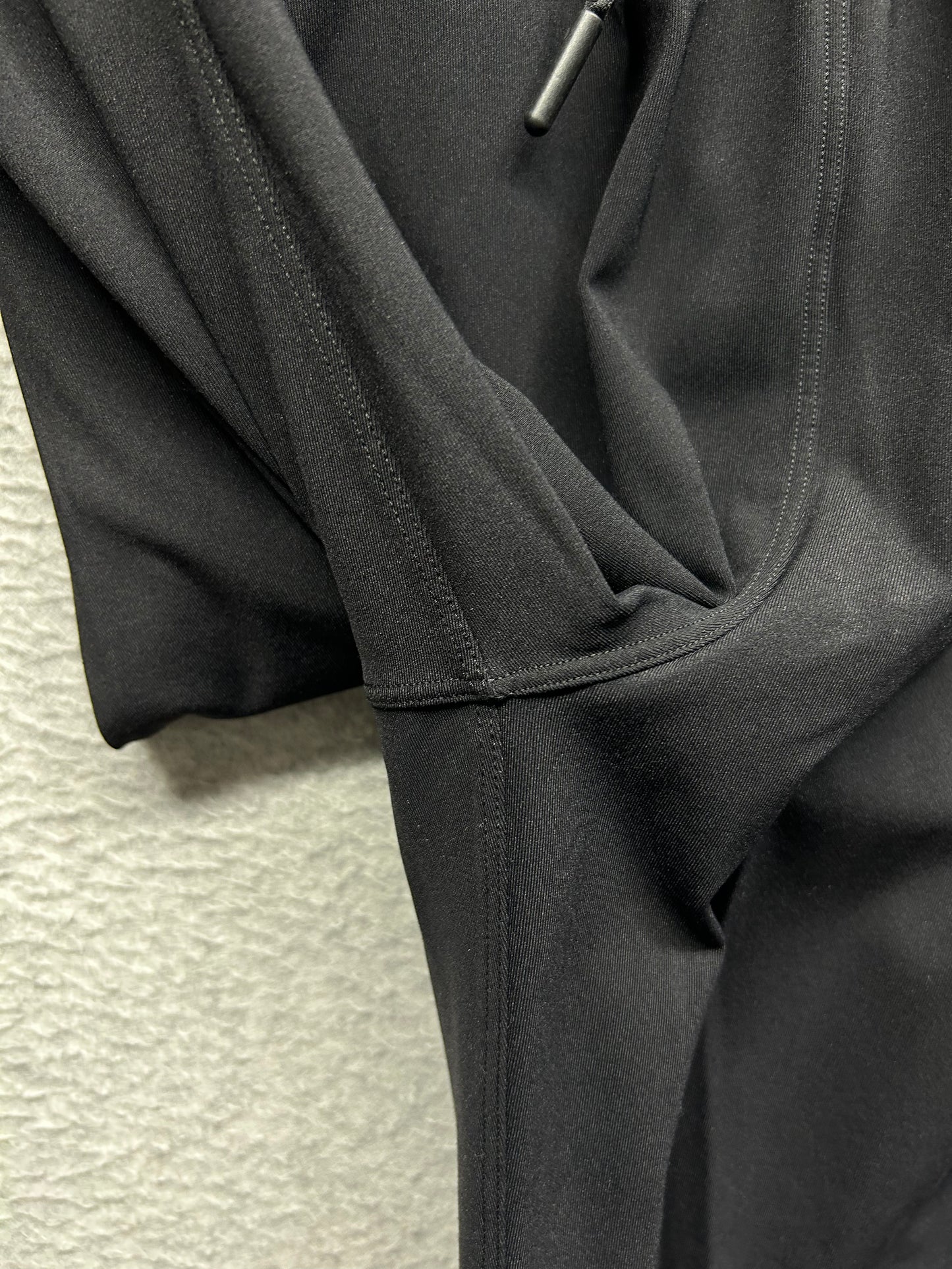 Lululemon Keep Moving Jogger Size 4 Black