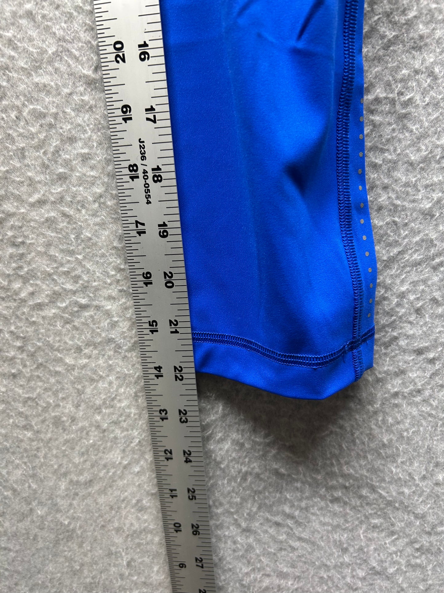 Lululemon Swift Speed High-Rise Crop 22" Size 4 Cerulean Blue