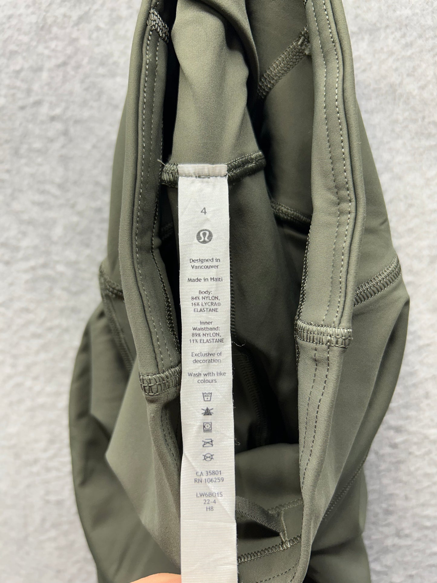 Lululemon Base Pace High-Rise Crop 23" Size 4 Army Green