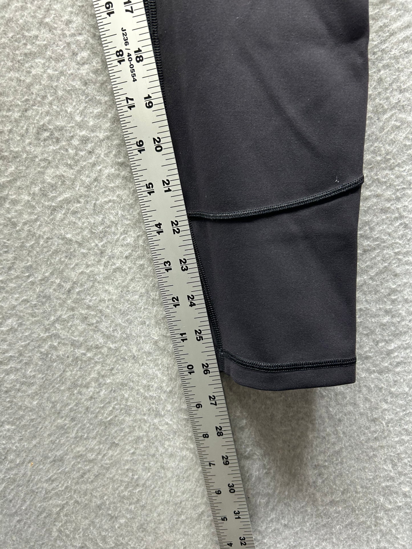 Lululemon In Movement Tight 25" Everlux Size 8 Black