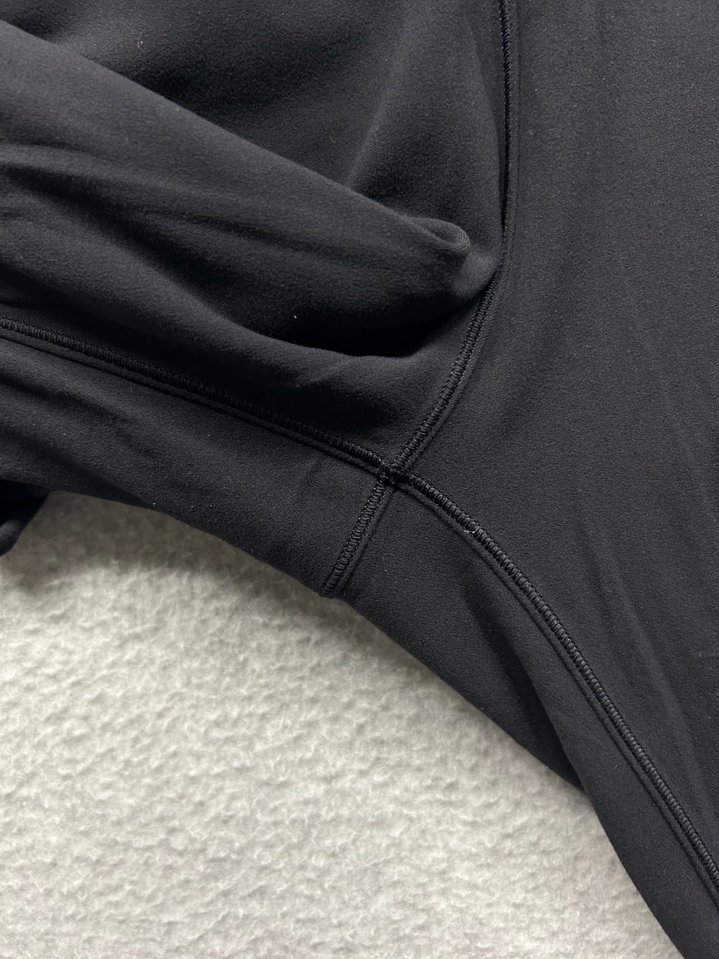 Lululemon Rejuvenate Crop 18" Size 6 Black