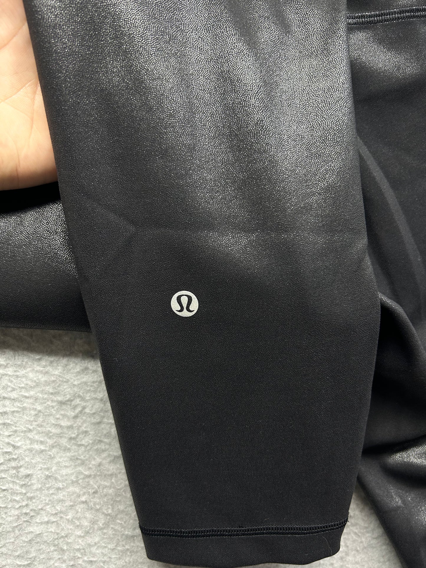 Lululemon Wunder Train High-Rise Crop 23" Size 6 Radiate Foil Print Black