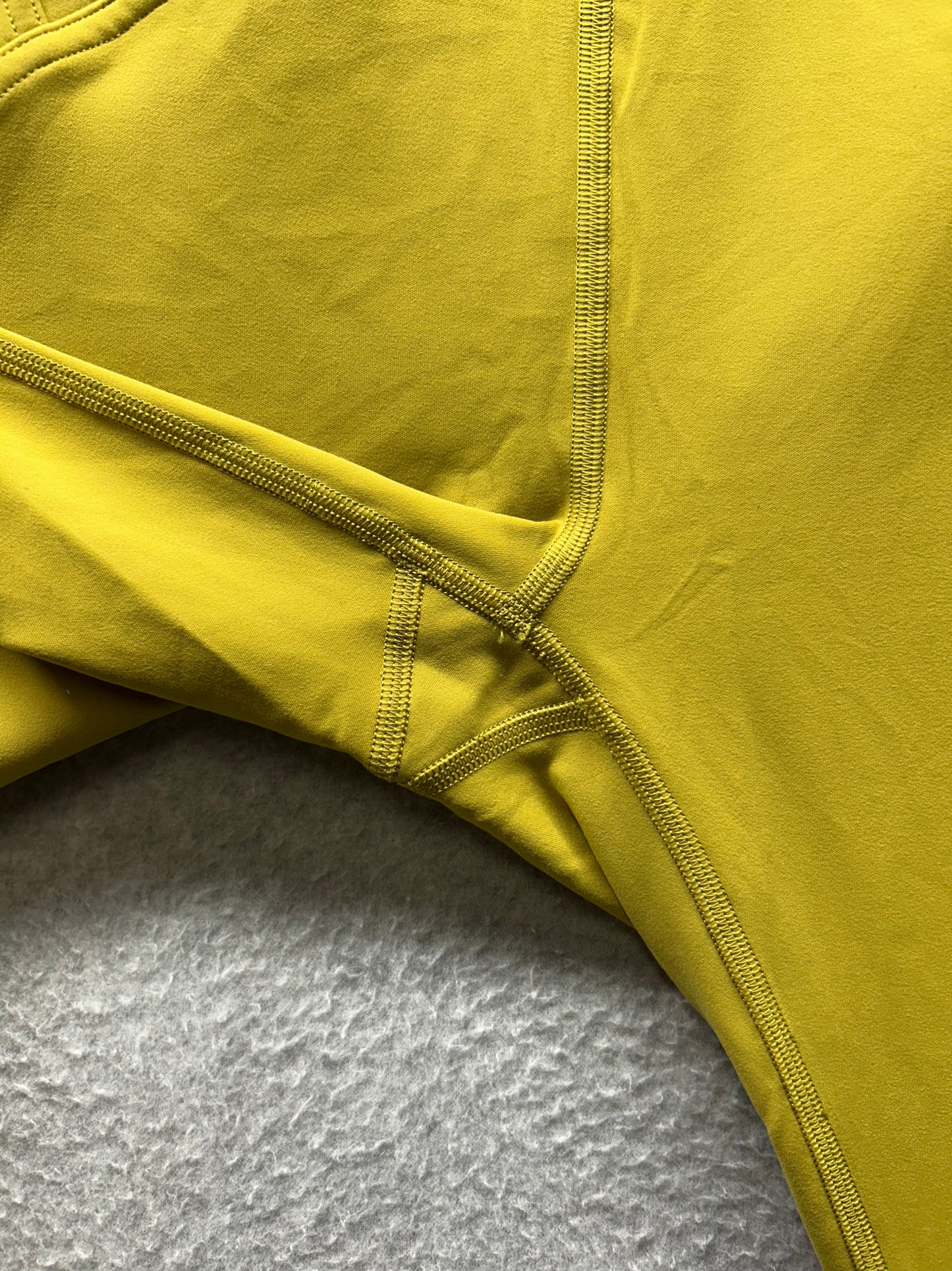 Lululemon Instill High-Rise Tight 25" Size 4 Auric Gold