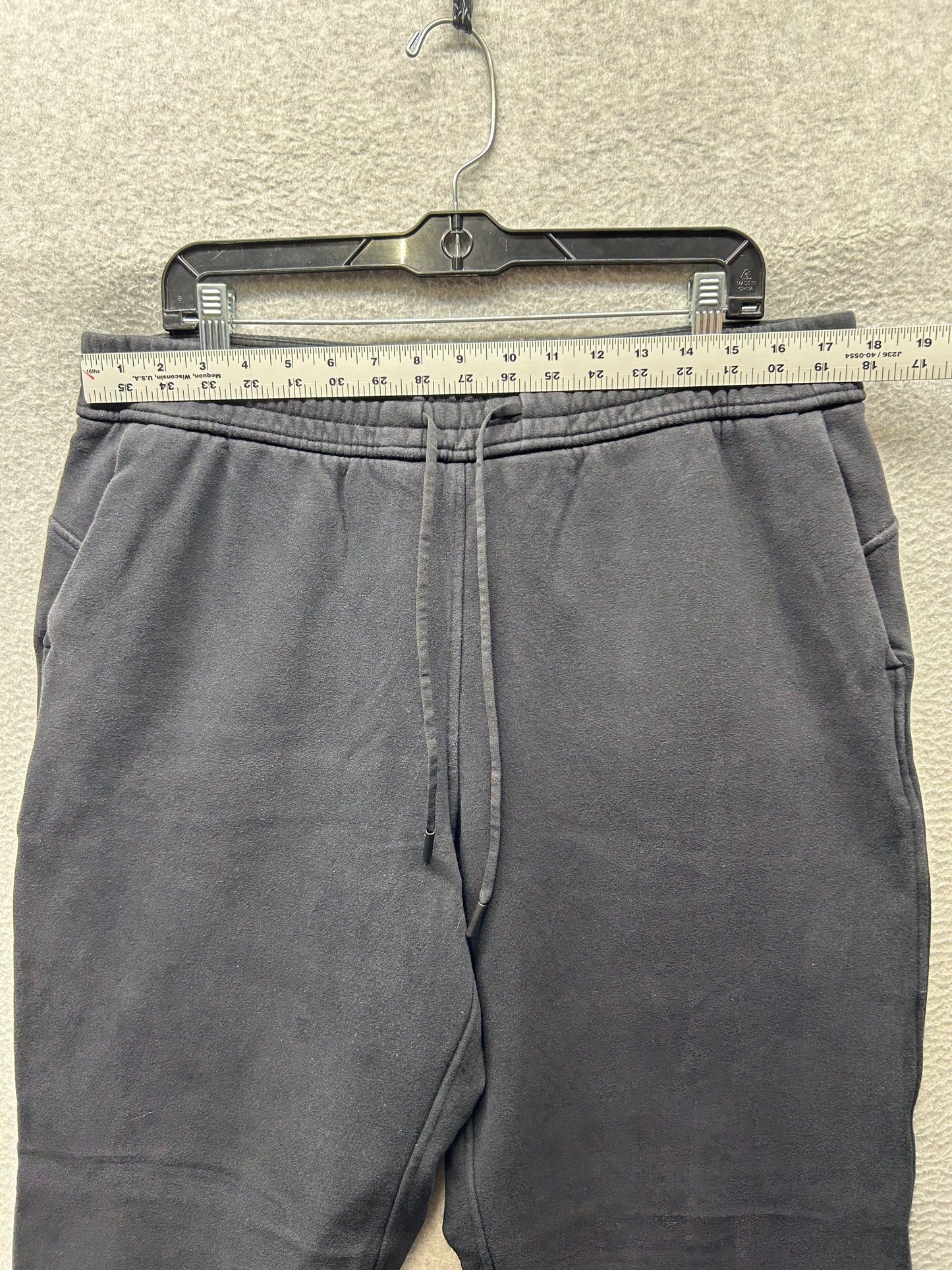 Lululemon Loungeful Straight Leg Pant Size 14 Black