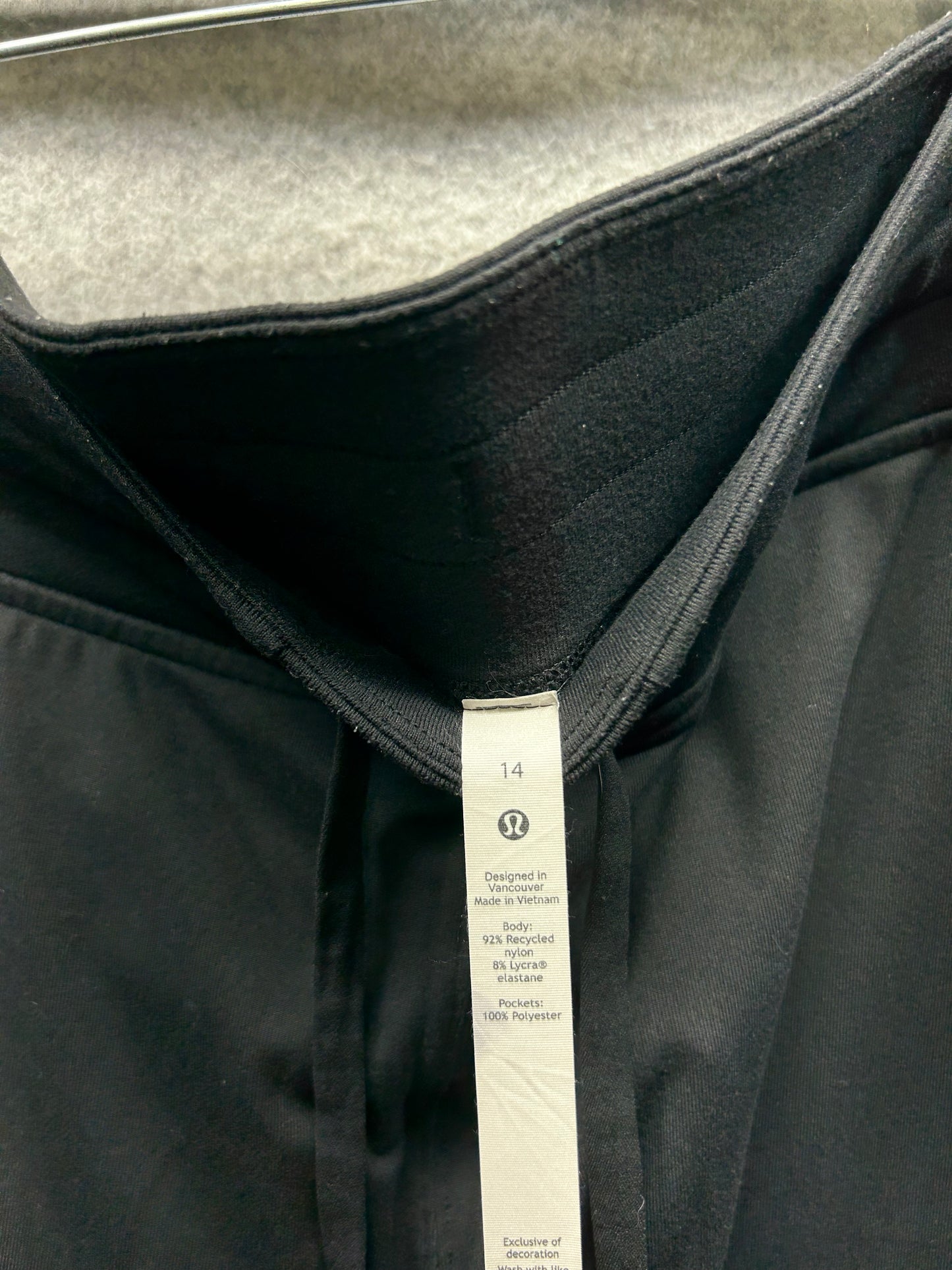 Lululemon Ready to Rulu High-Rise Jogger Size 14 Black